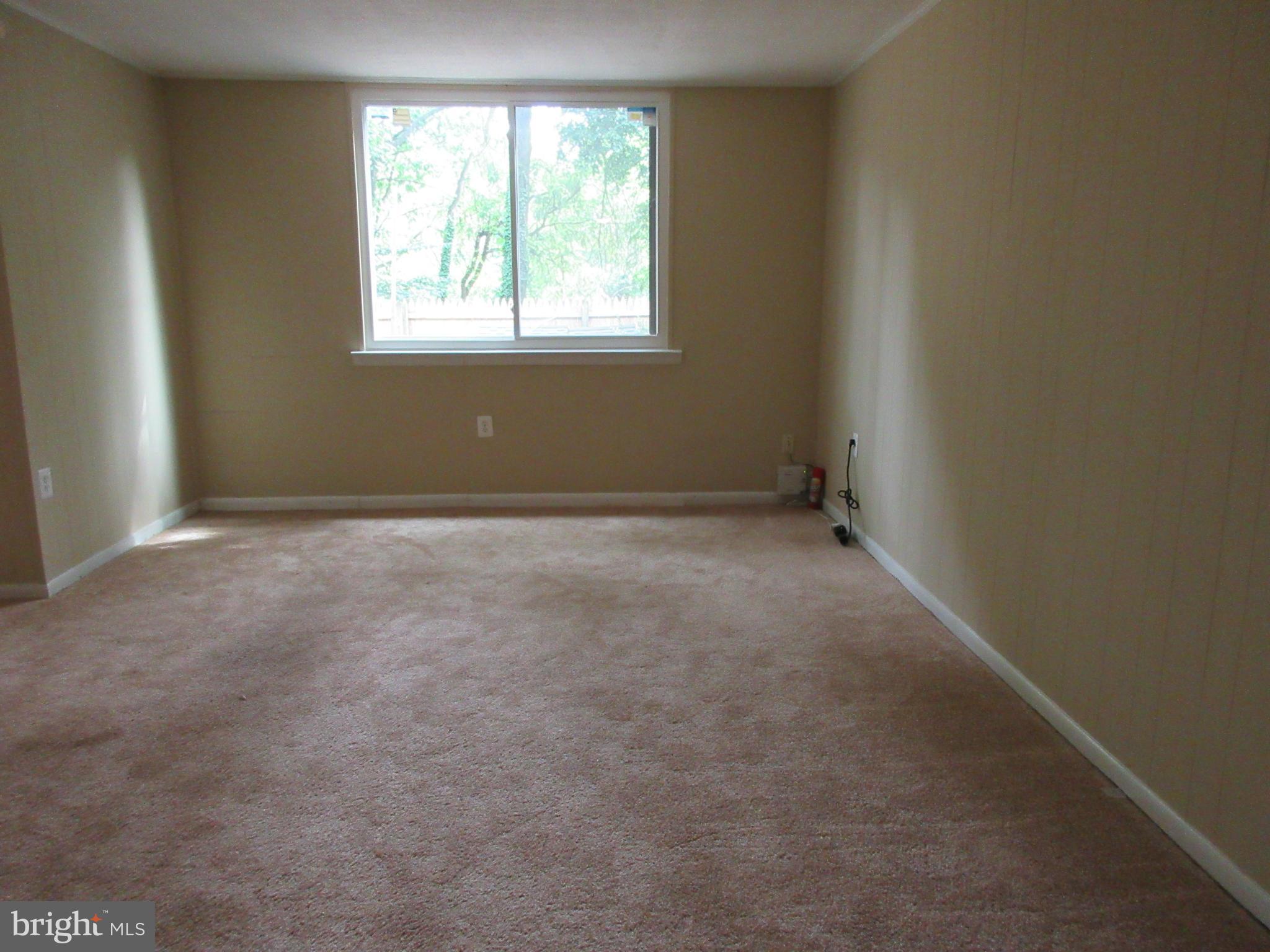 AMERICANA FAIRFAX - Residential Lease