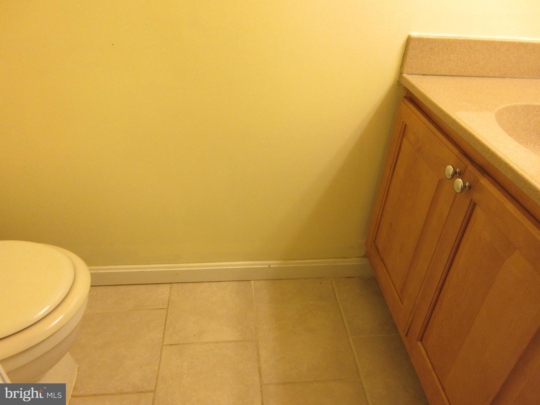 AMERICANA FAIRFAX - Residential Lease