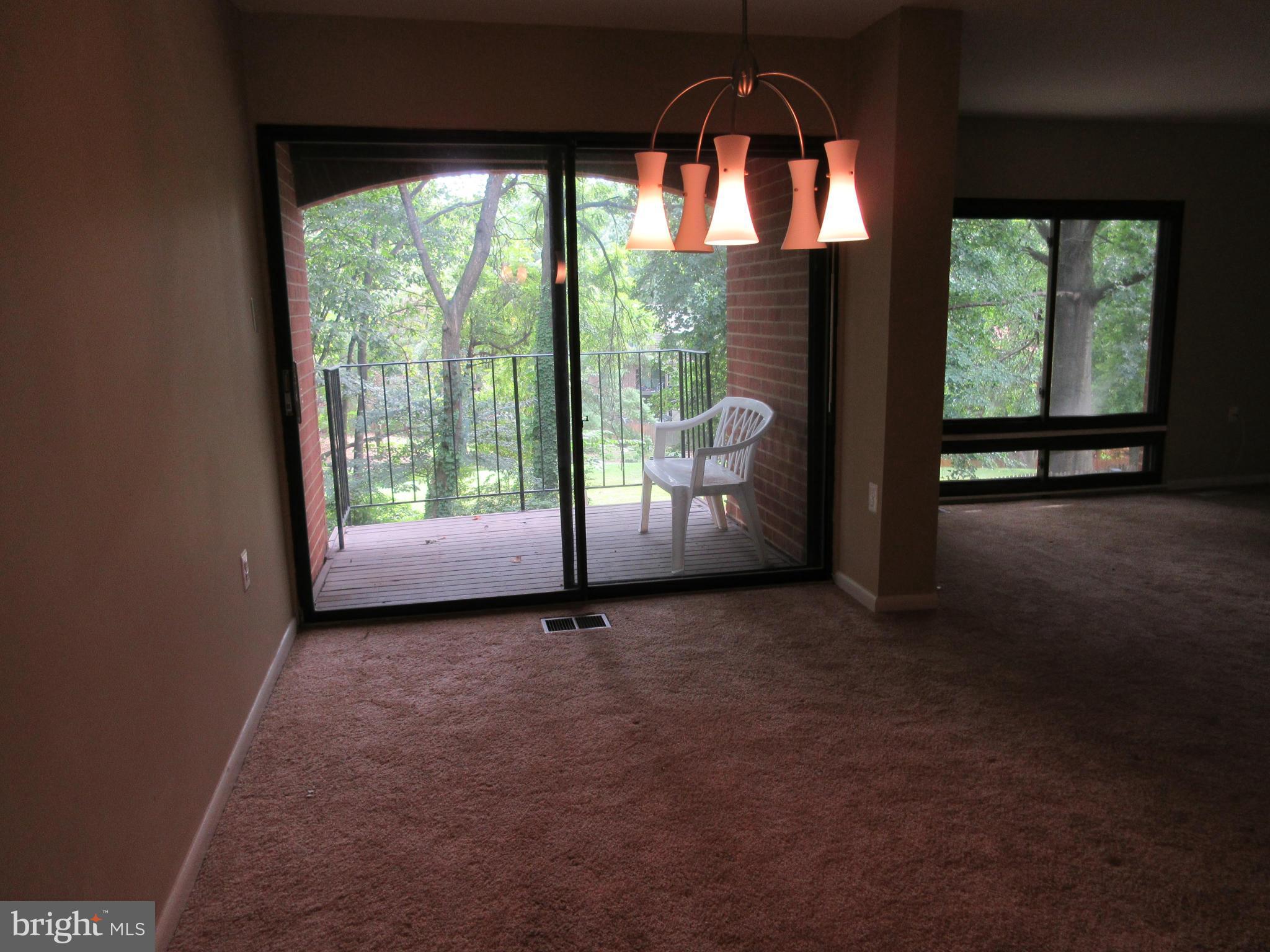 AMERICANA FAIRFAX - Residential Lease