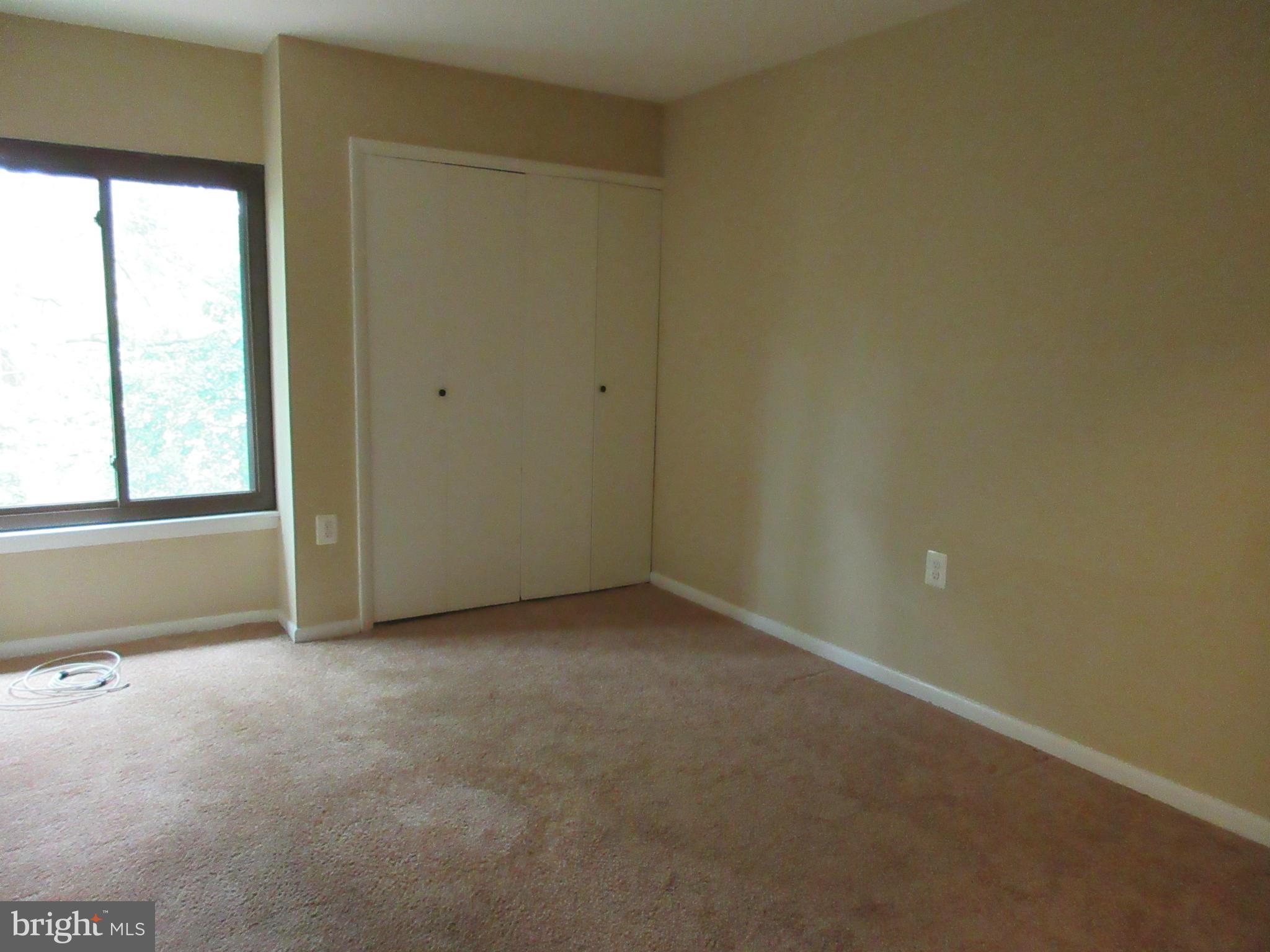 AMERICANA FAIRFAX - Residential Lease