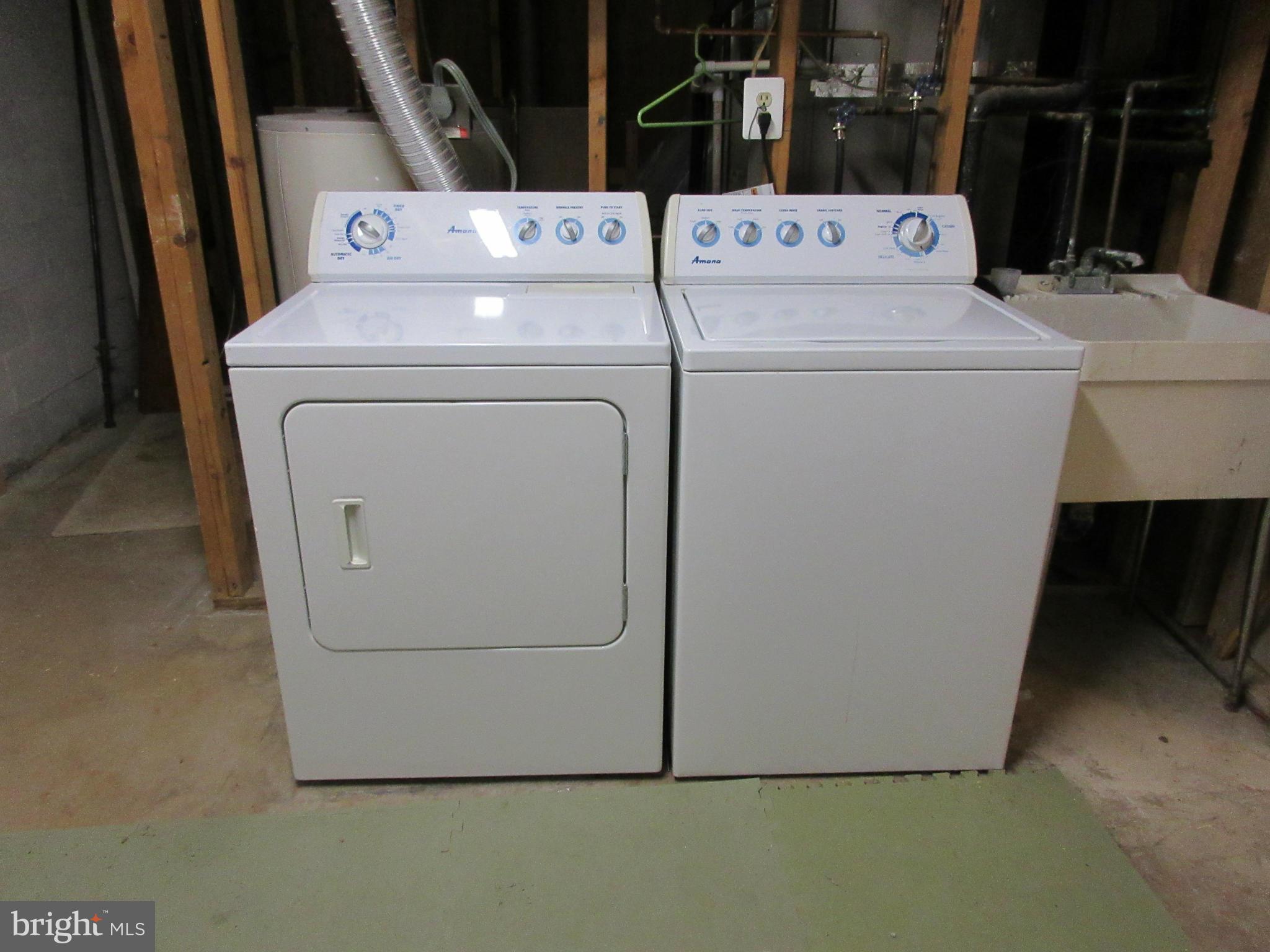 AMERICANA FAIRFAX - Residential Lease