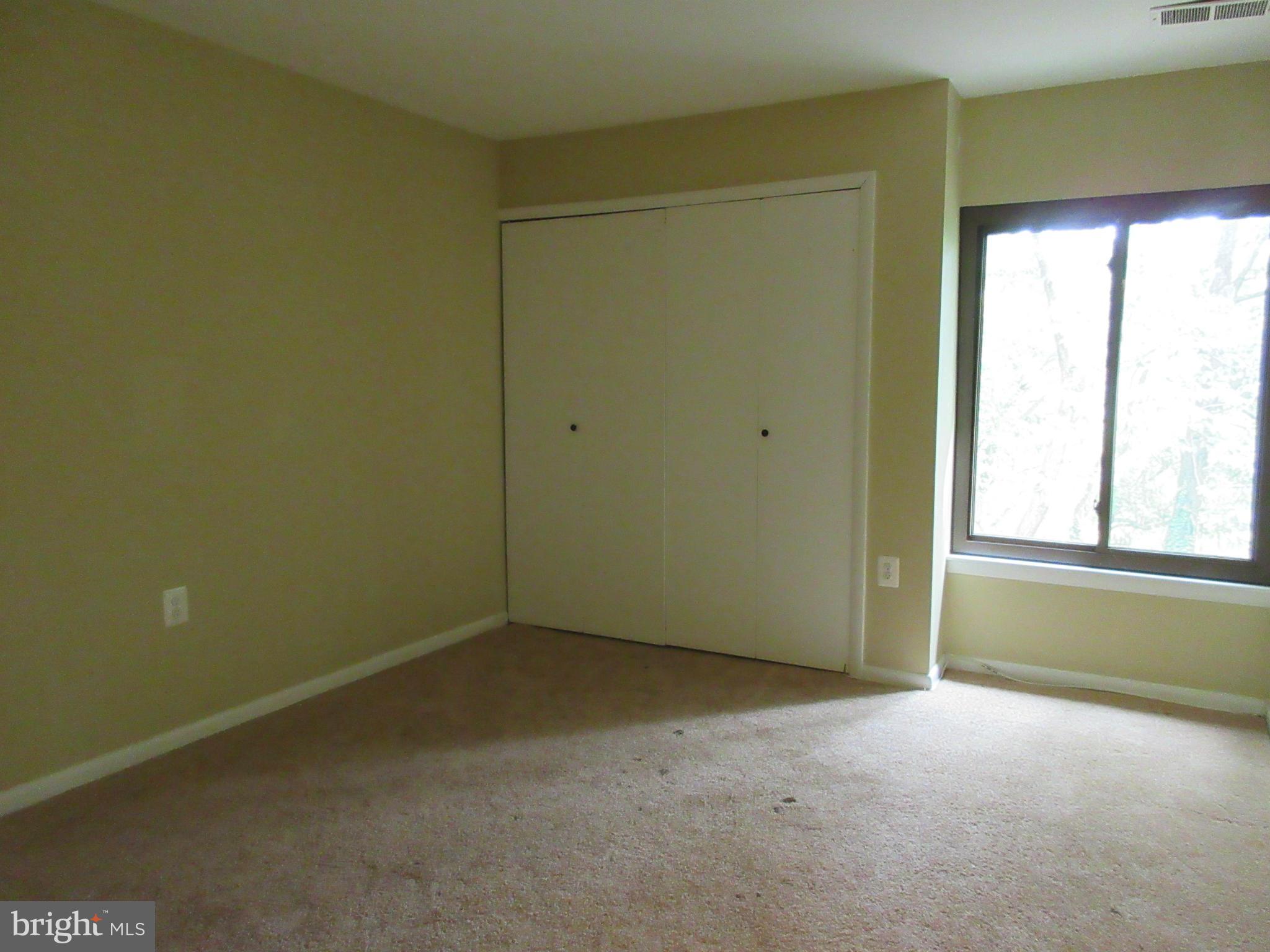 AMERICANA FAIRFAX - Residential Lease