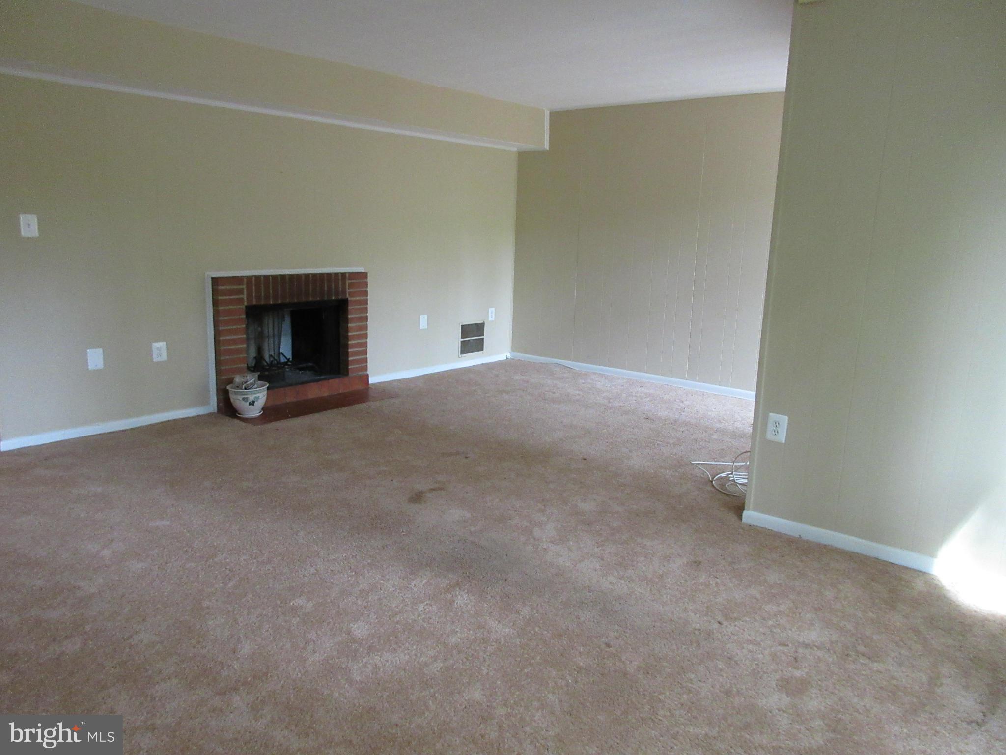 AMERICANA FAIRFAX - Residential Lease