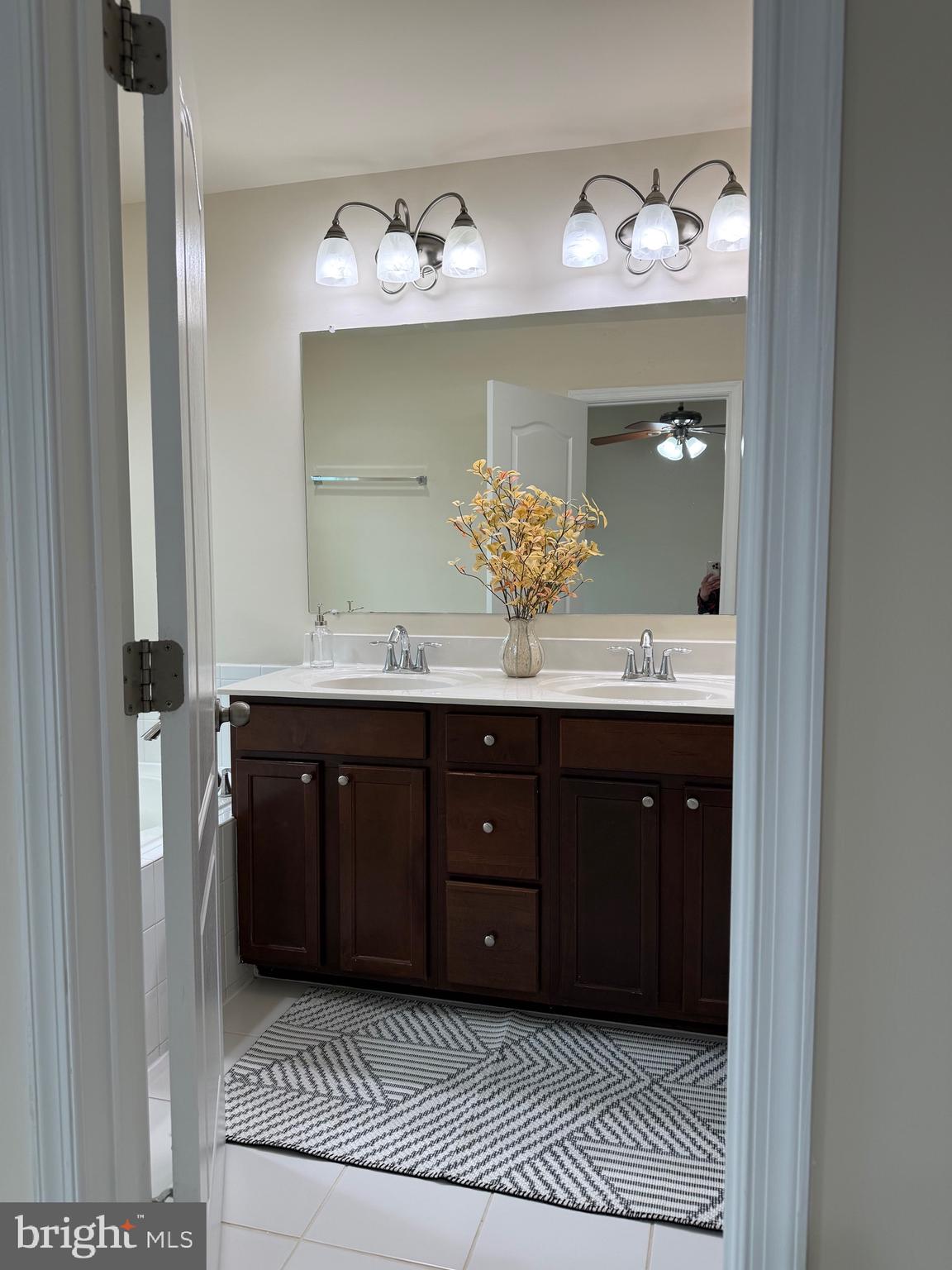 DORSET GARDENS AT BLUE STREAM - Residential