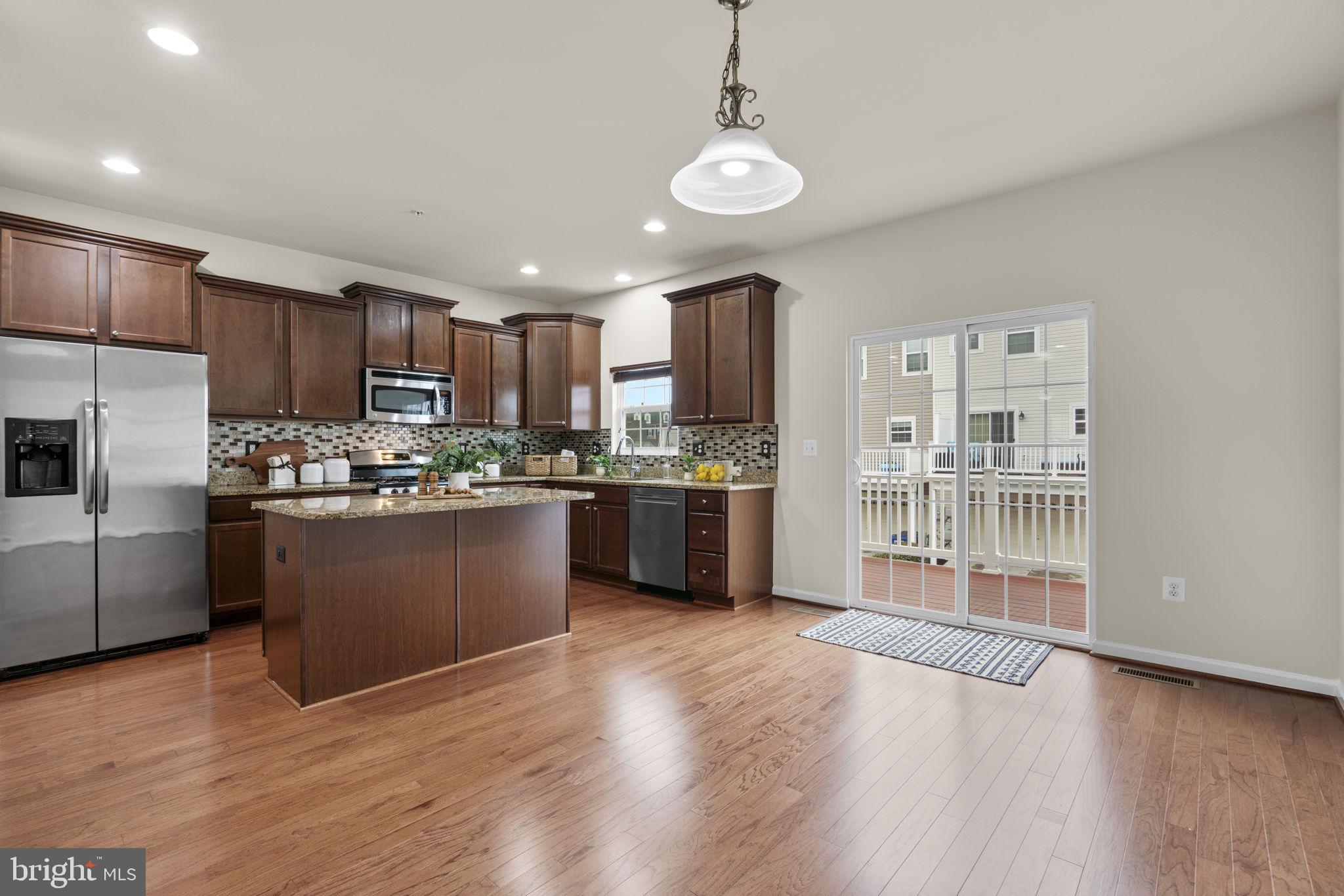 DORSET GARDENS AT BLUE STREAM - Residential