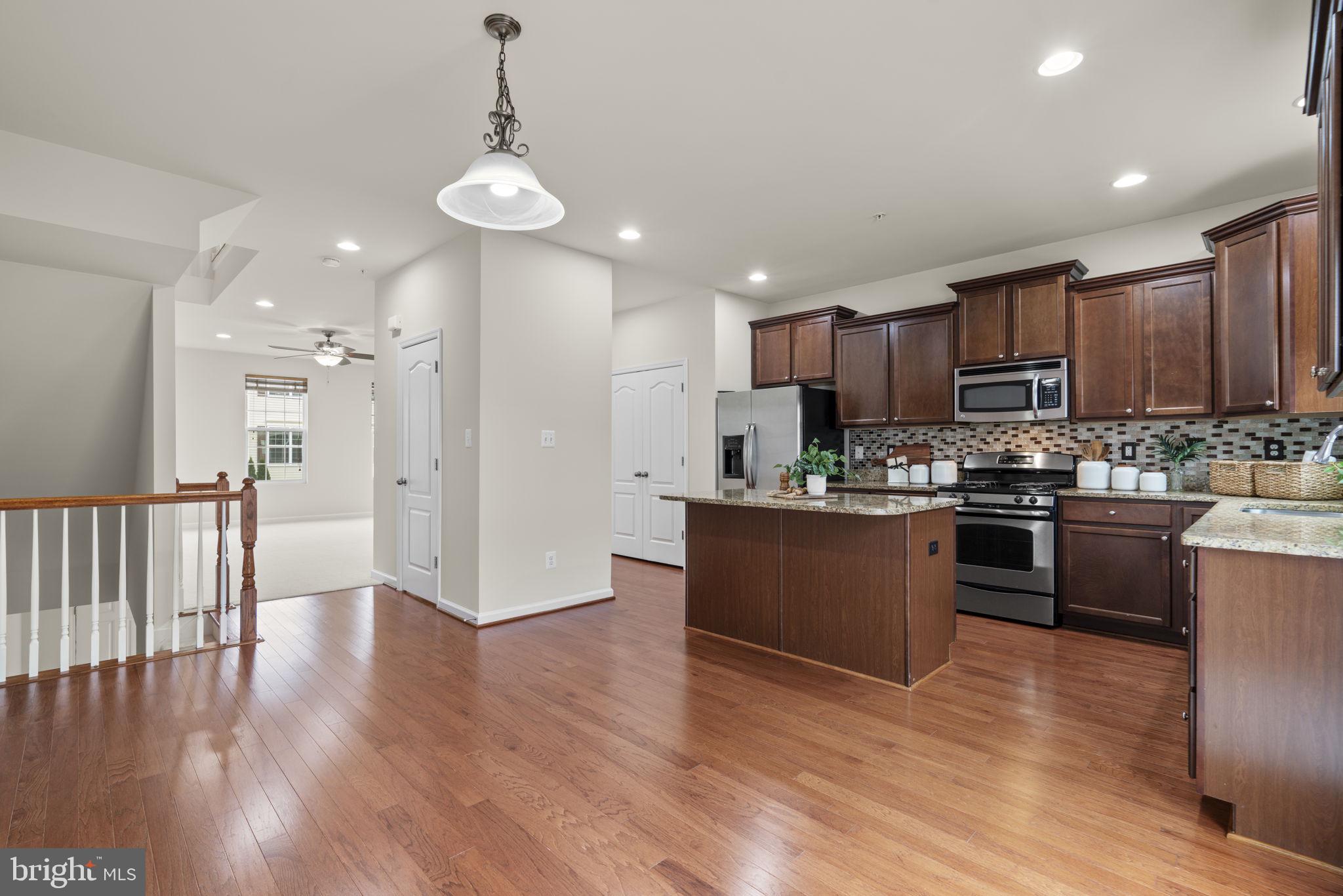 DORSET GARDENS AT BLUE STREAM - Residential