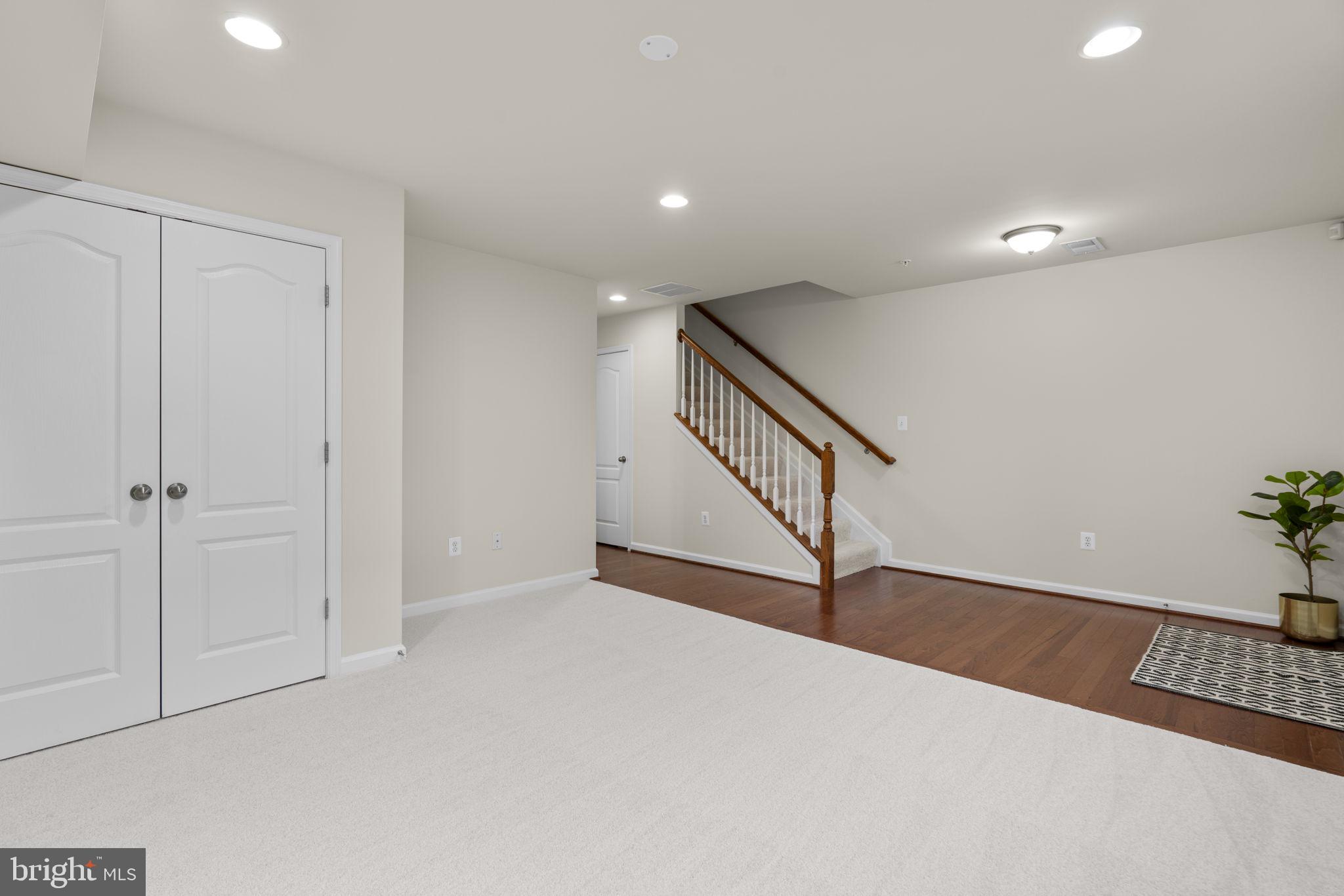 DORSET GARDENS AT BLUE STREAM - Residential