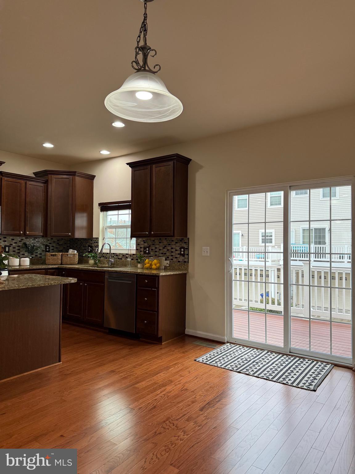 DORSET GARDENS AT BLUE STREAM - Residential