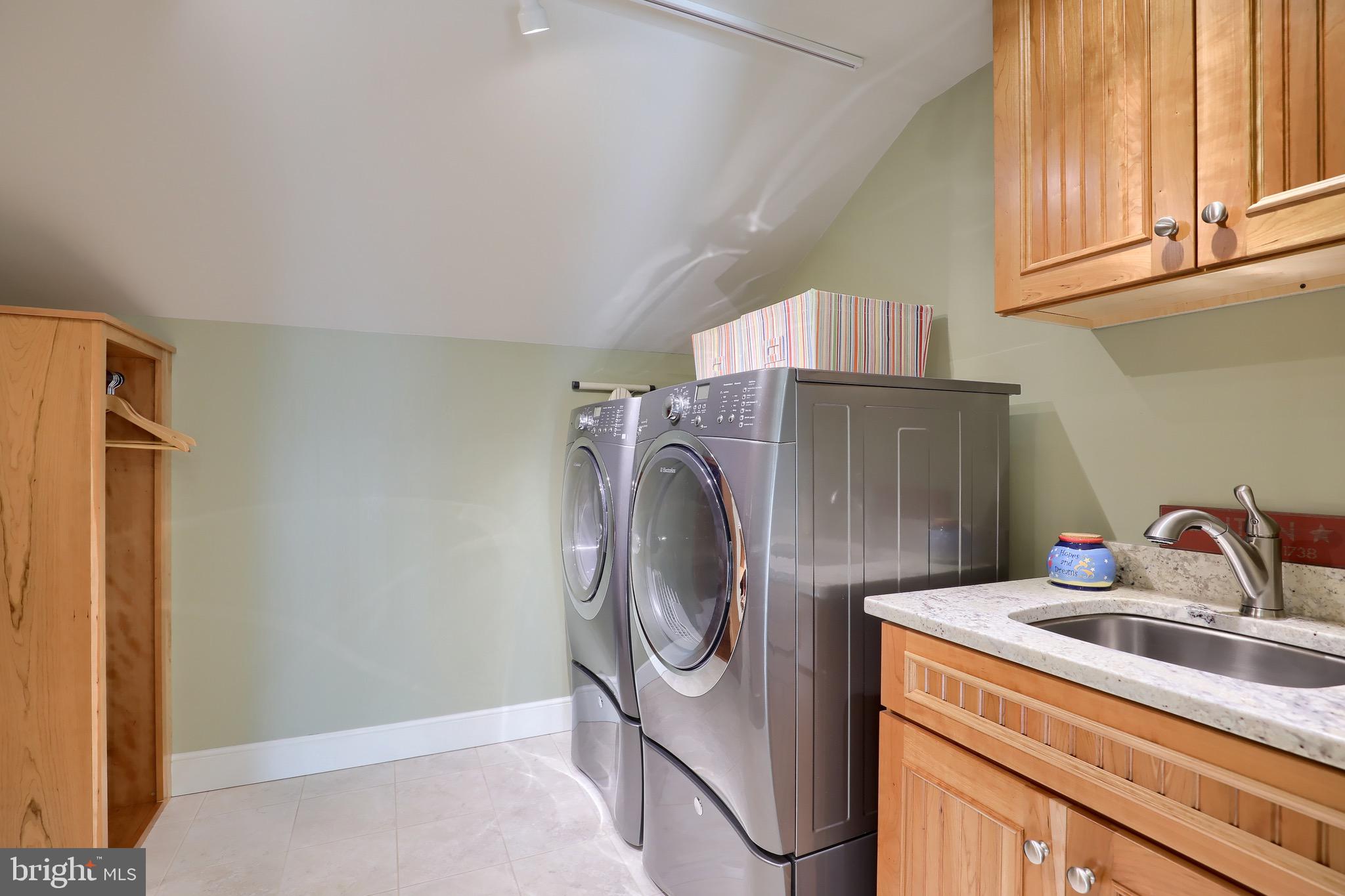 WYNDHAM HILLS - Residential