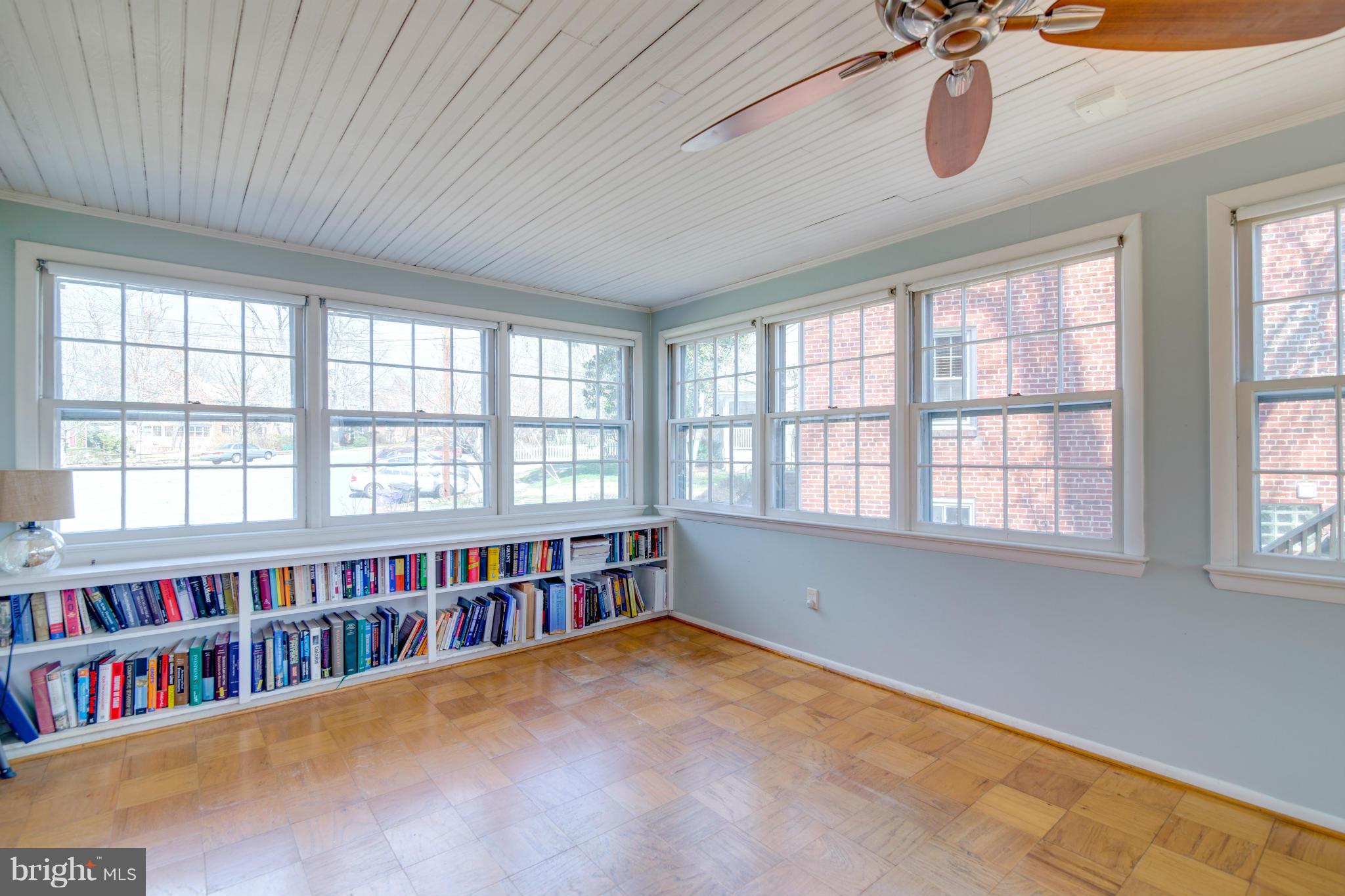 ARLINGTON FOREST - Residential