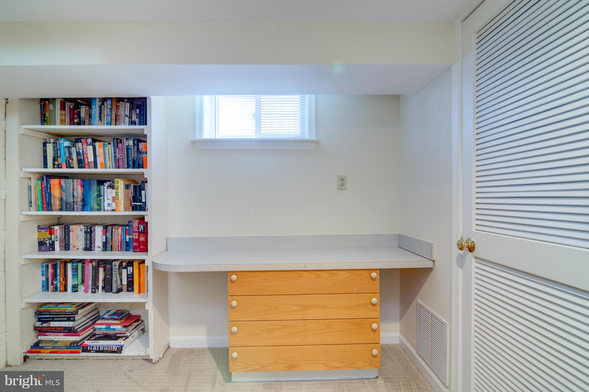 ARLINGTON FOREST - Residential