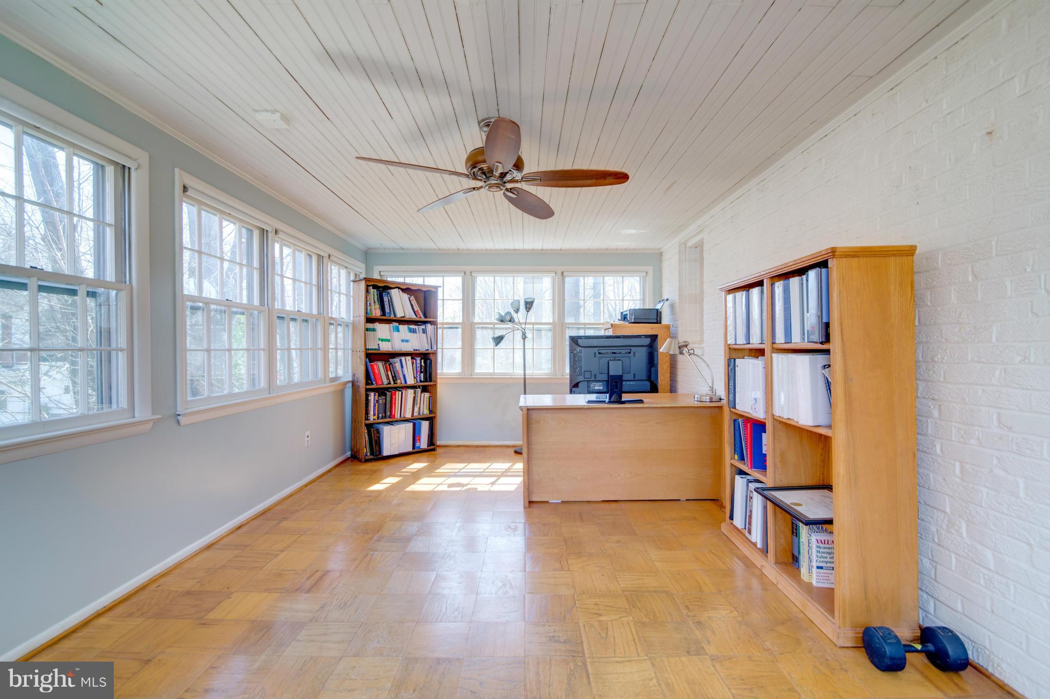 ARLINGTON FOREST - Residential