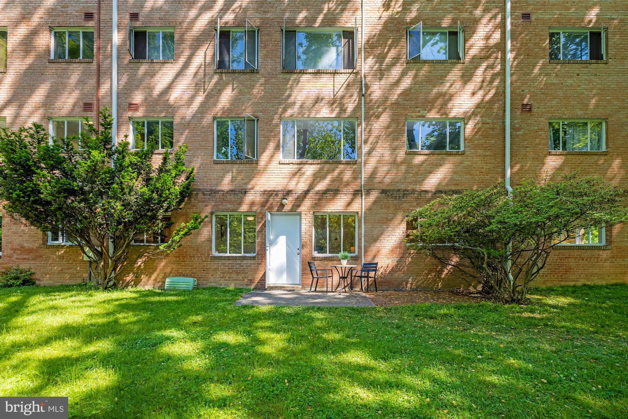 PARKSIDE CONDOMINIUMS - Residential