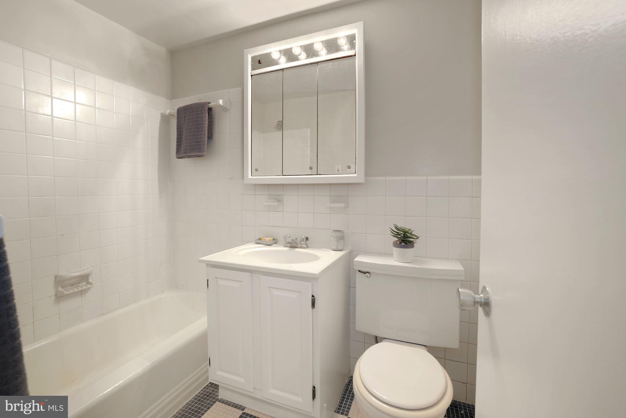 PARKSIDE CONDOMINIUMS - Residential