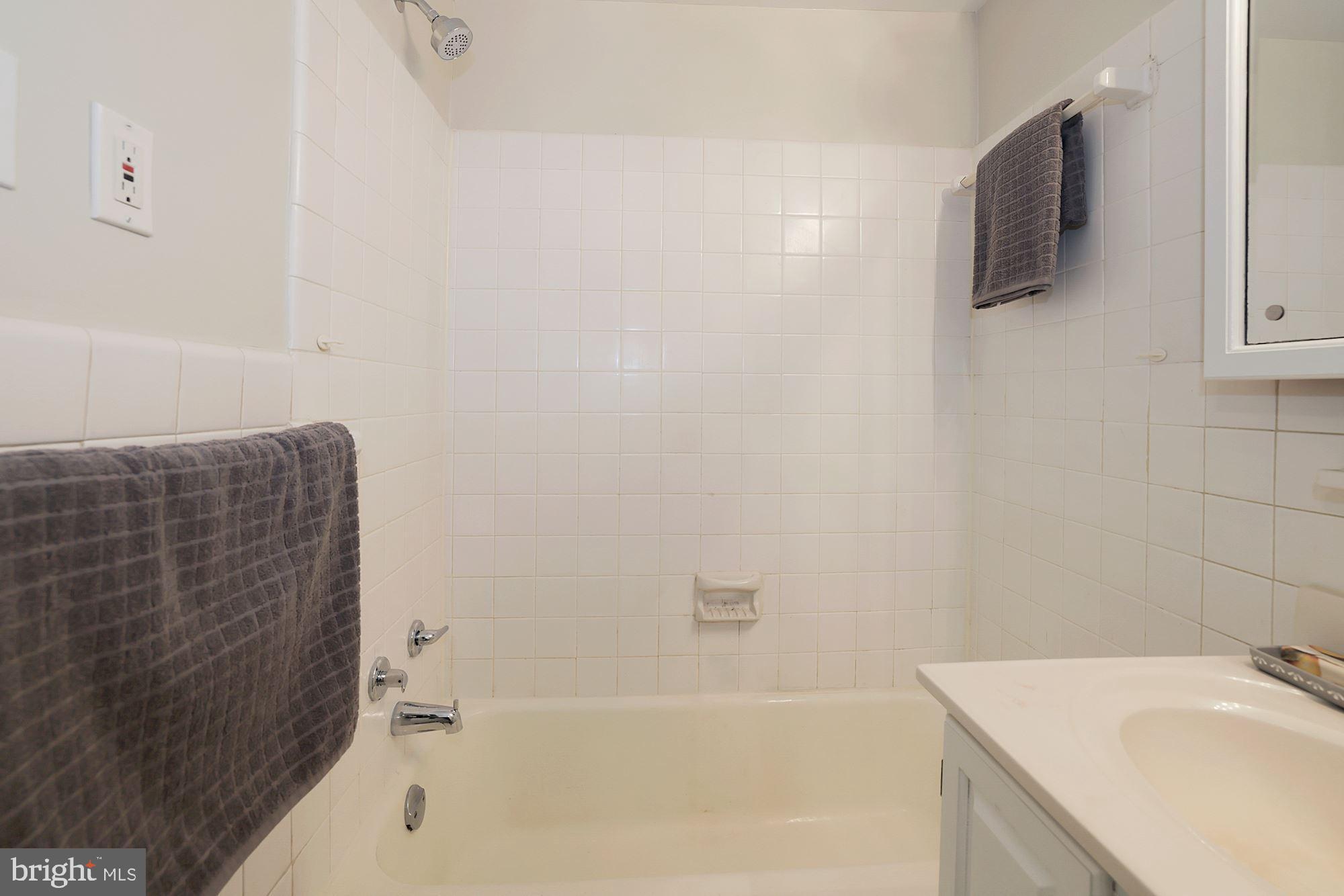 PARKSIDE CONDOMINIUMS - Residential