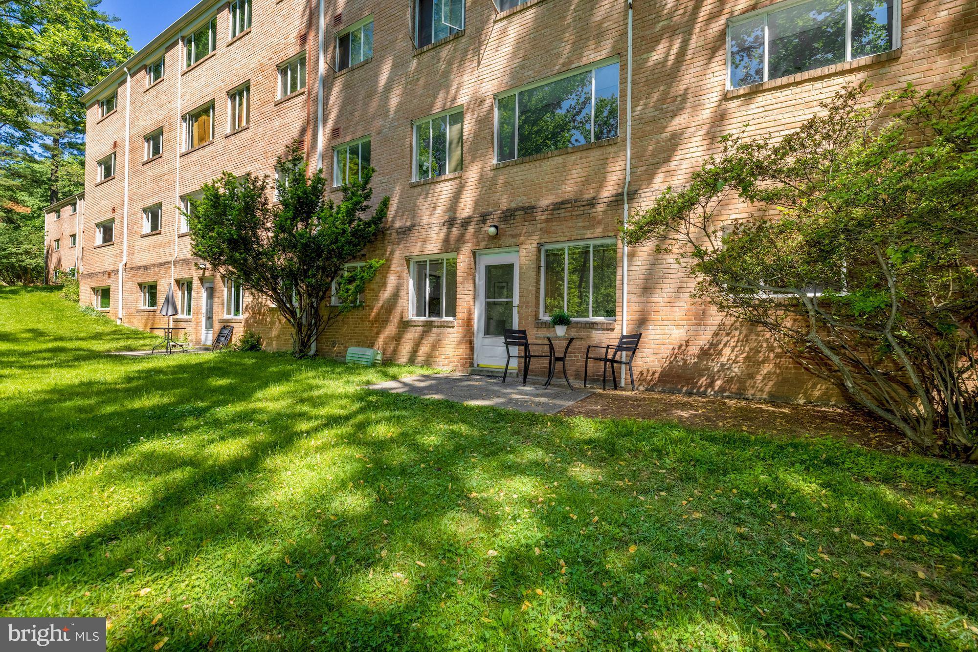 PARKSIDE CONDOMINIUMS - Residential