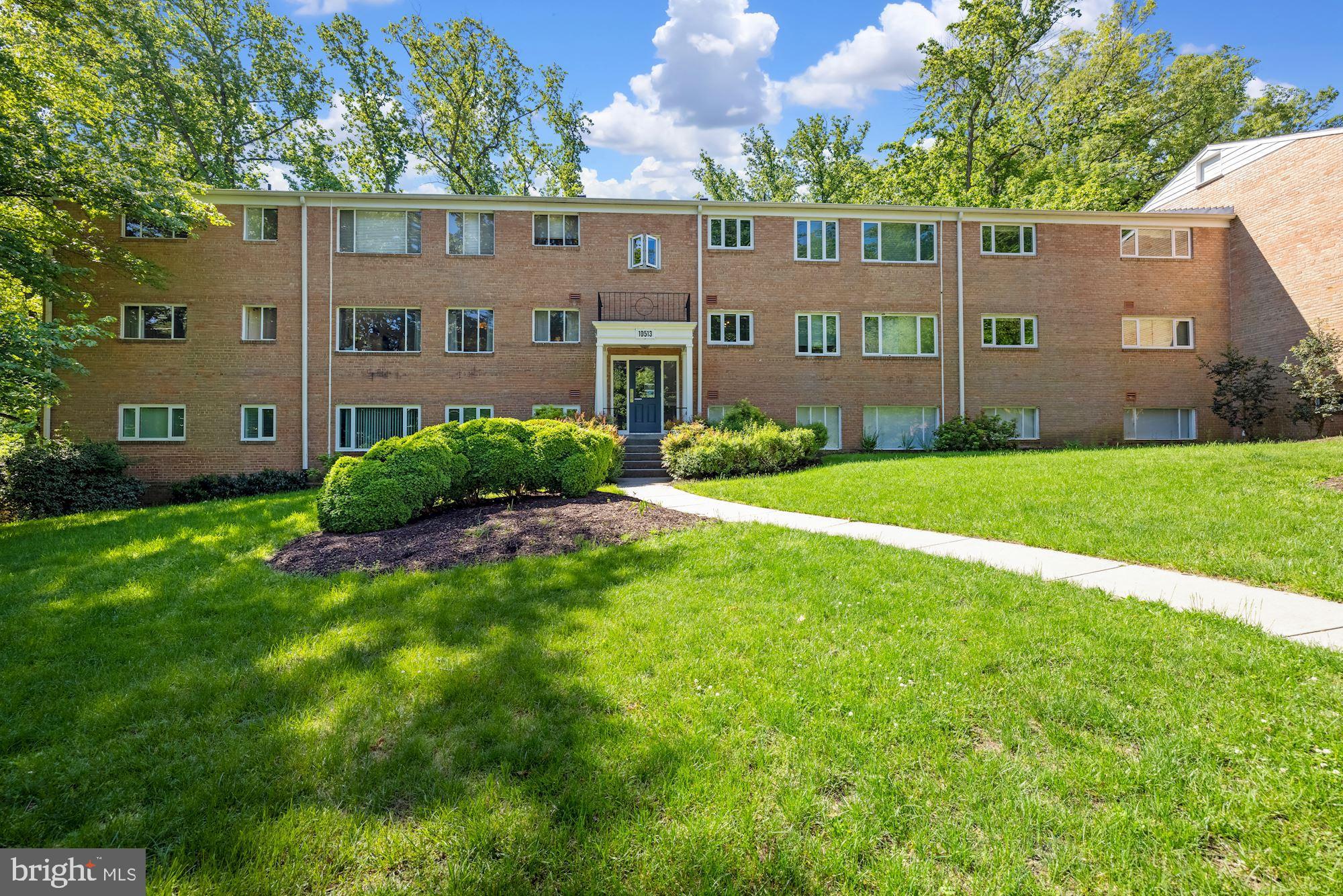 PARKSIDE CONDOMINIUMS - Residential