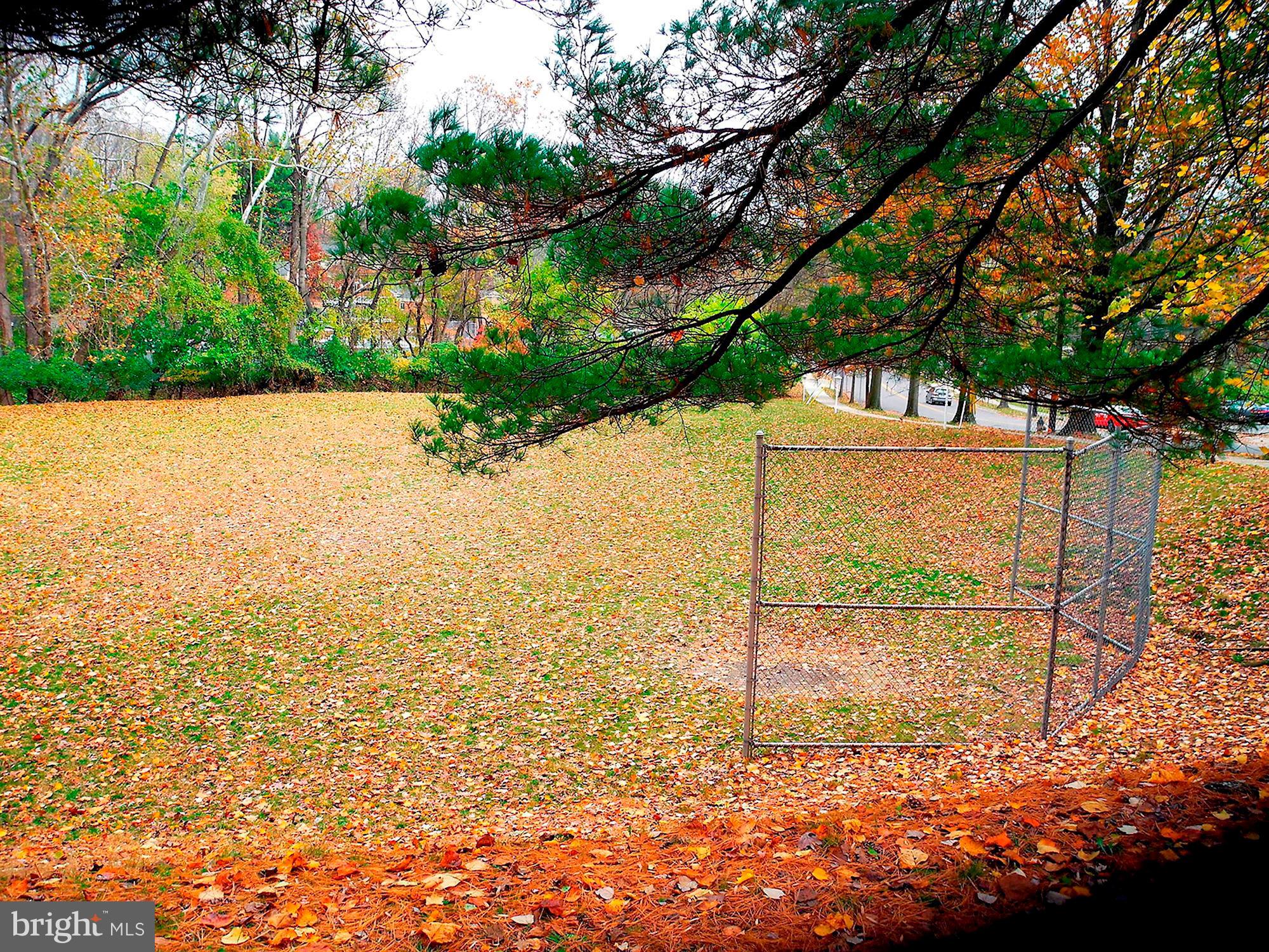 PARKSIDE CONDOMINIUMS - Residential