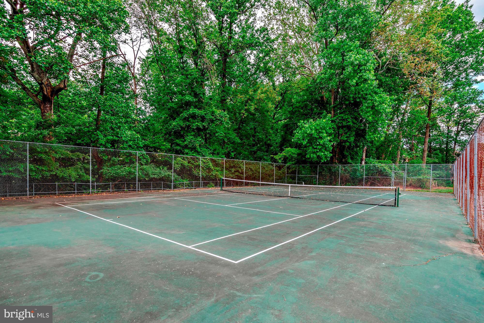 PARKSIDE CONDOMINIUMS - Residential