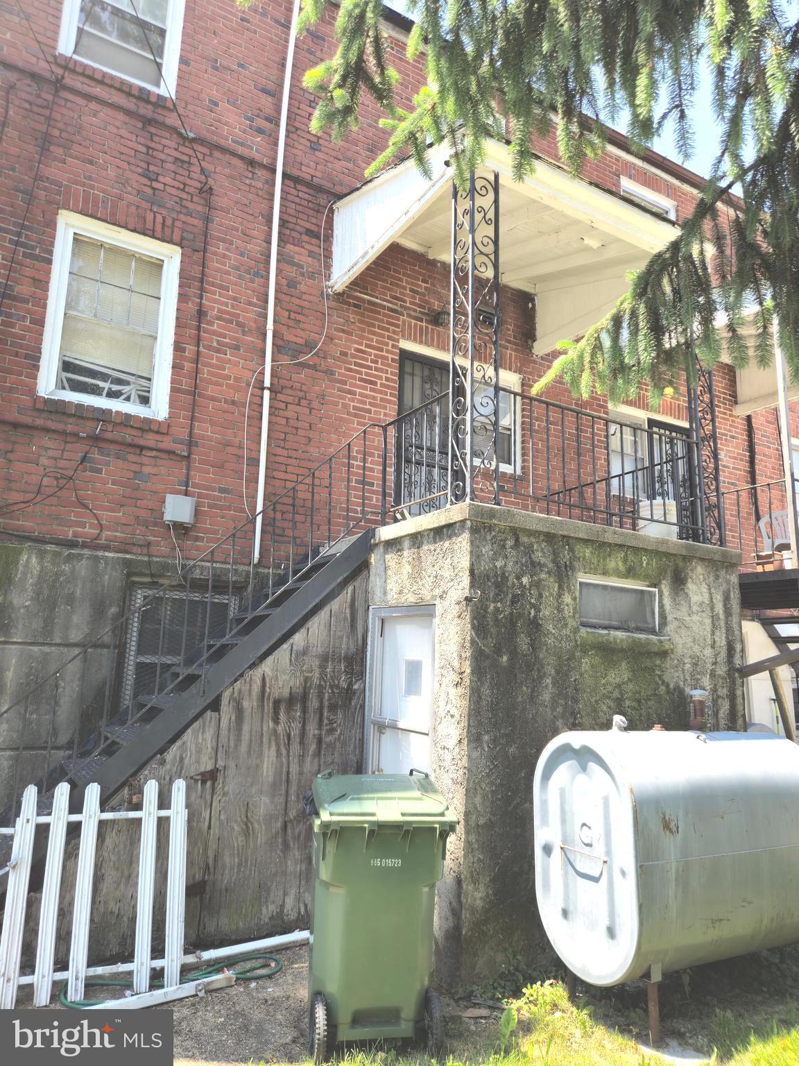 ARLINGTON - Residential