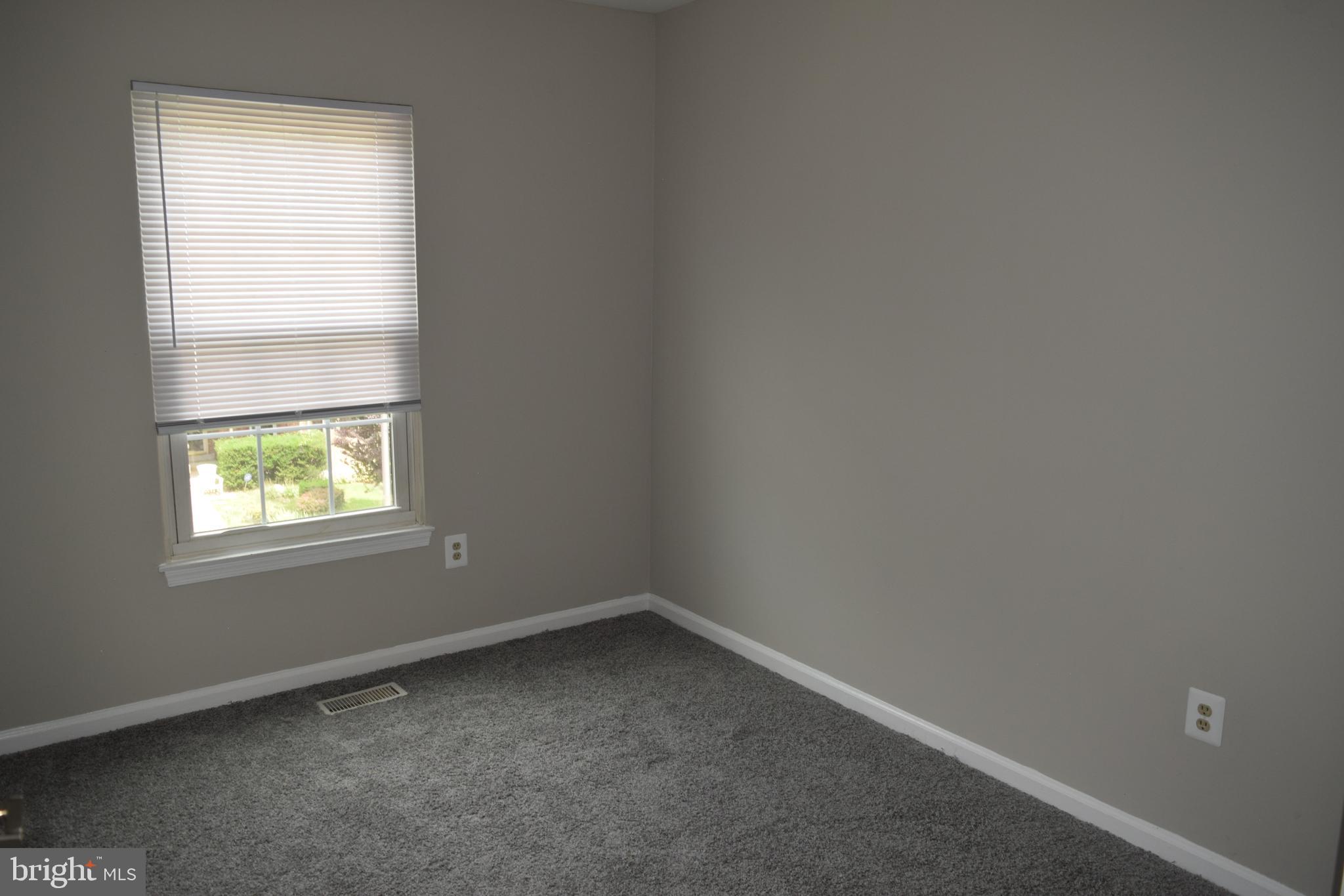 LAUREL LAKES - Residential Lease