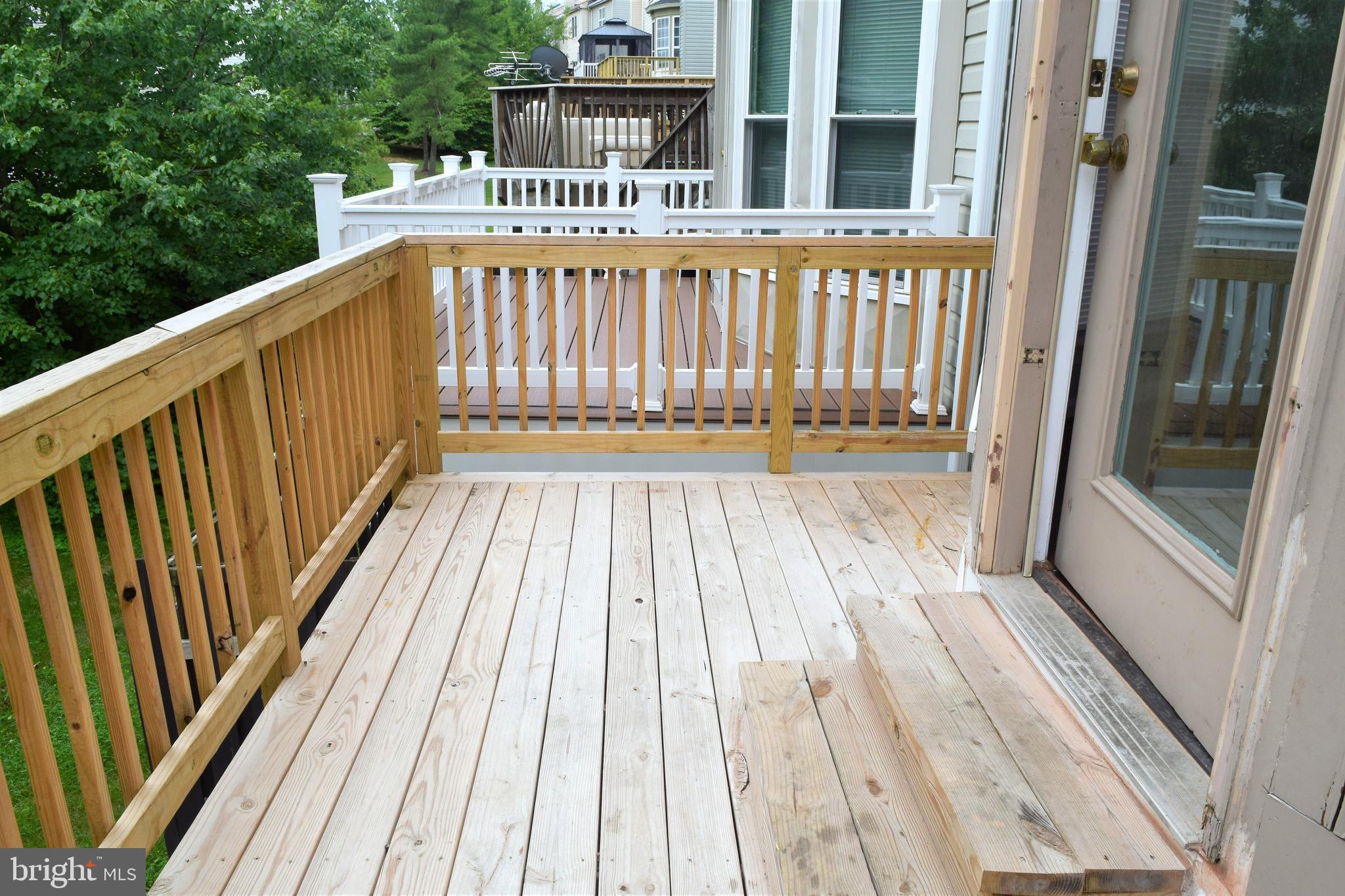 LAUREL LAKES - Residential Lease