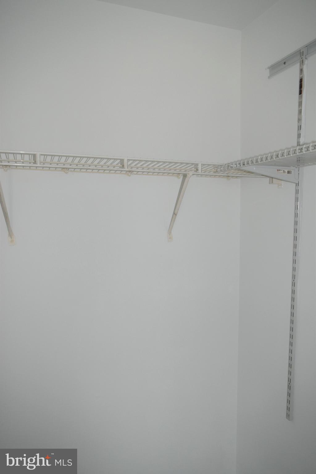 LAUREL LAKES - Residential Lease