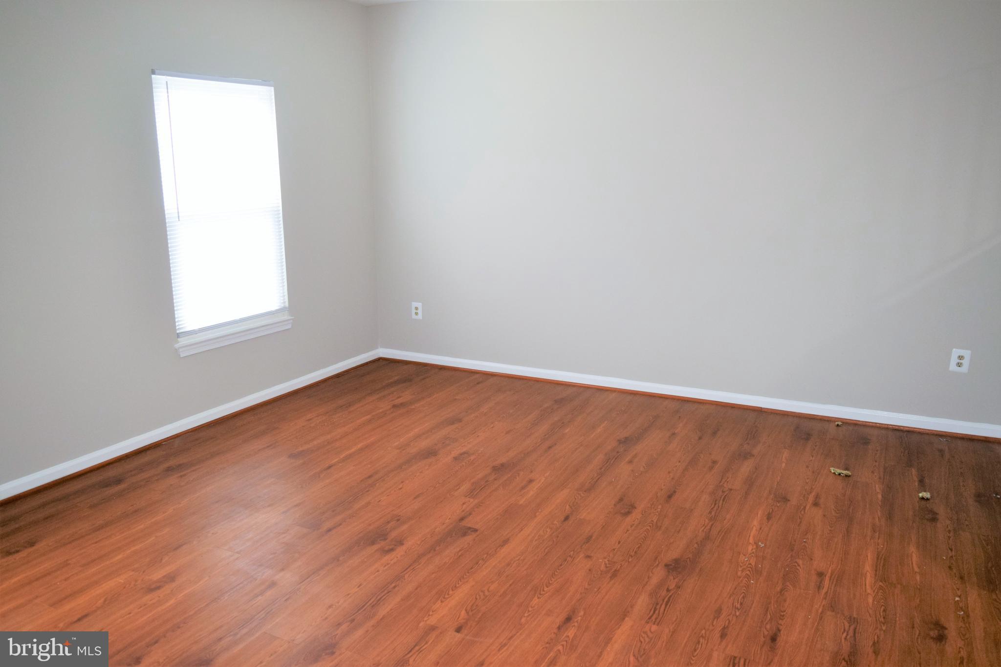 LAUREL LAKES - Residential Lease