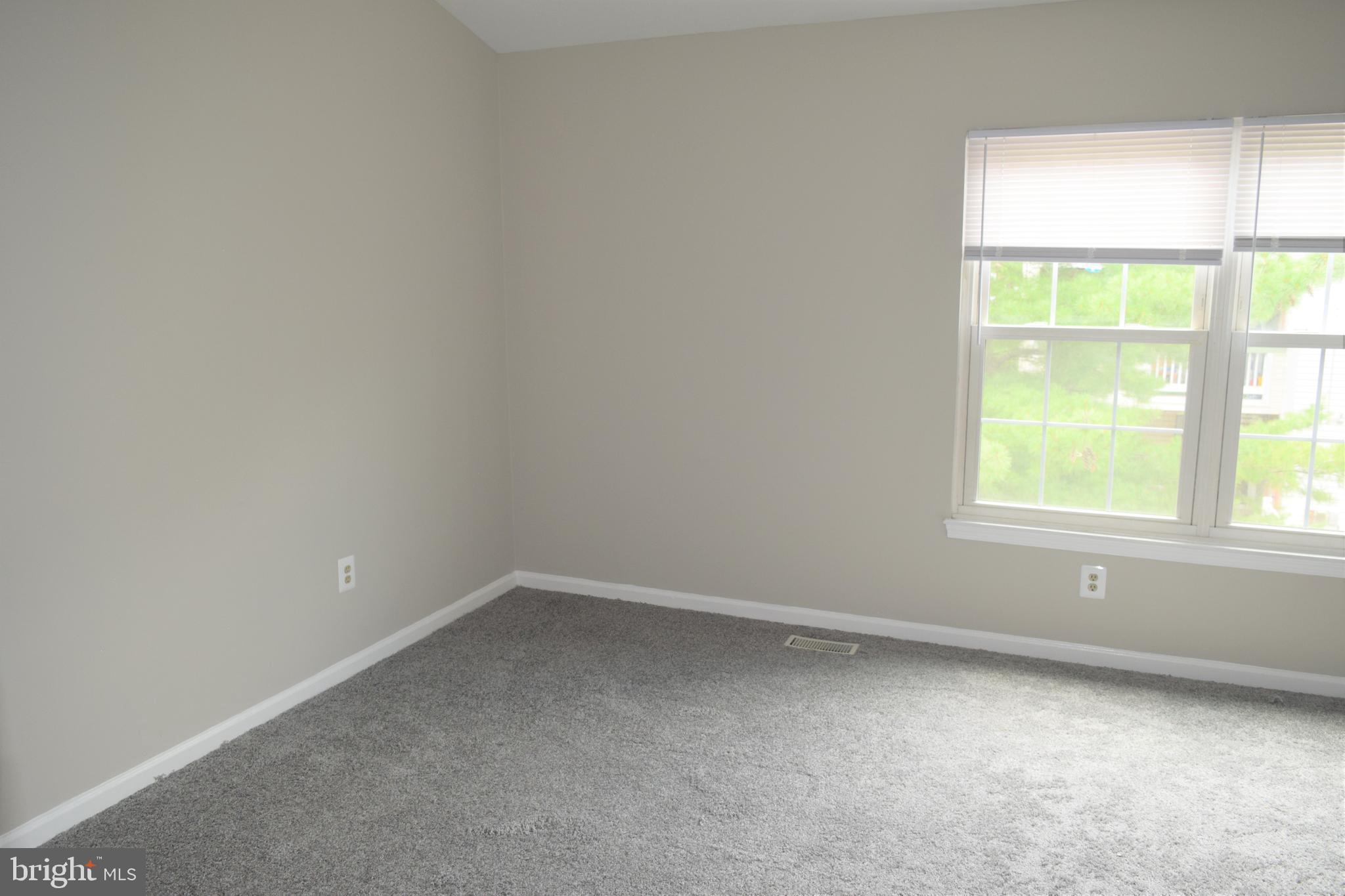 LAUREL LAKES - Residential Lease