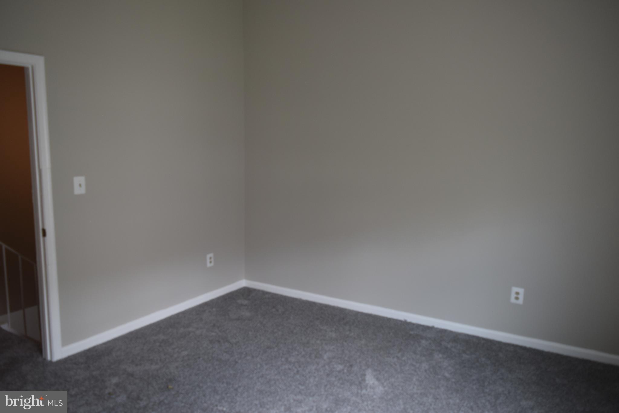 LAUREL LAKES - Residential Lease