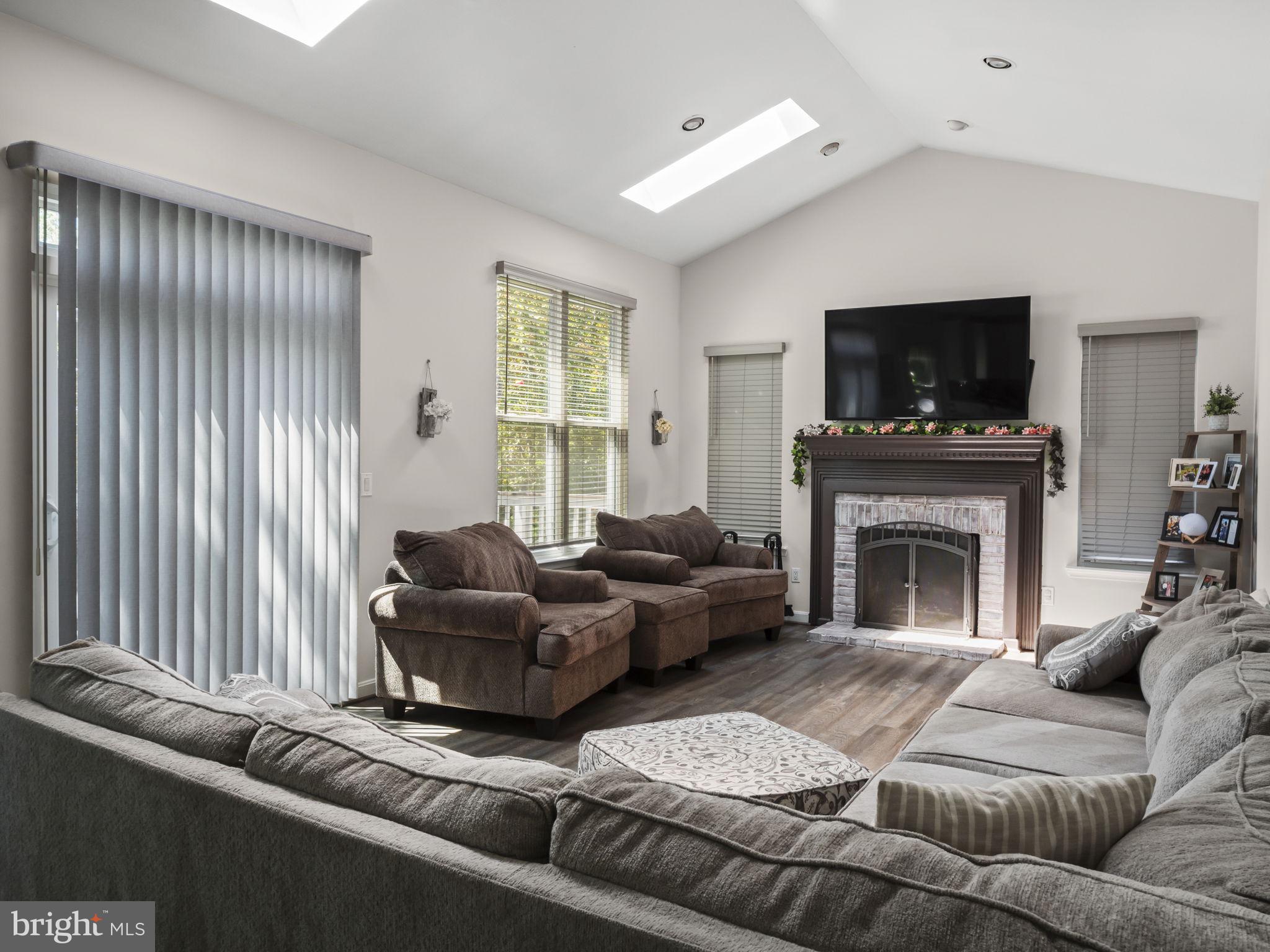 SOUTH WALES - Residential