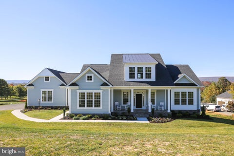 Photo of 1580 Loudoun Drive, HAYMARKET, VA 20169 (MLS # VAPW2128536)