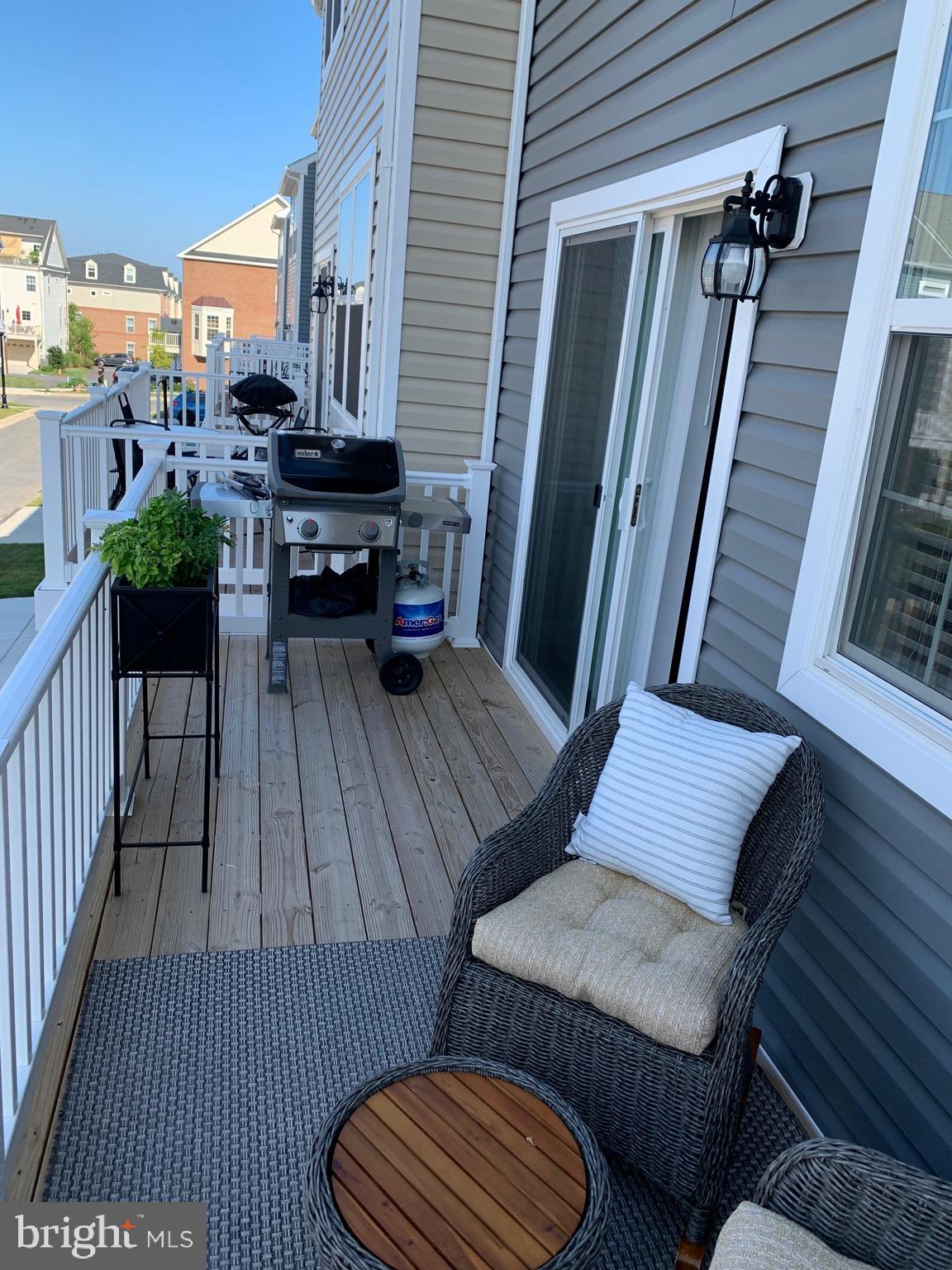 WESTVIEW SOUTH - Residential Lease