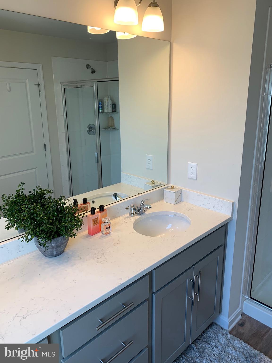 WESTVIEW SOUTH - Residential Lease