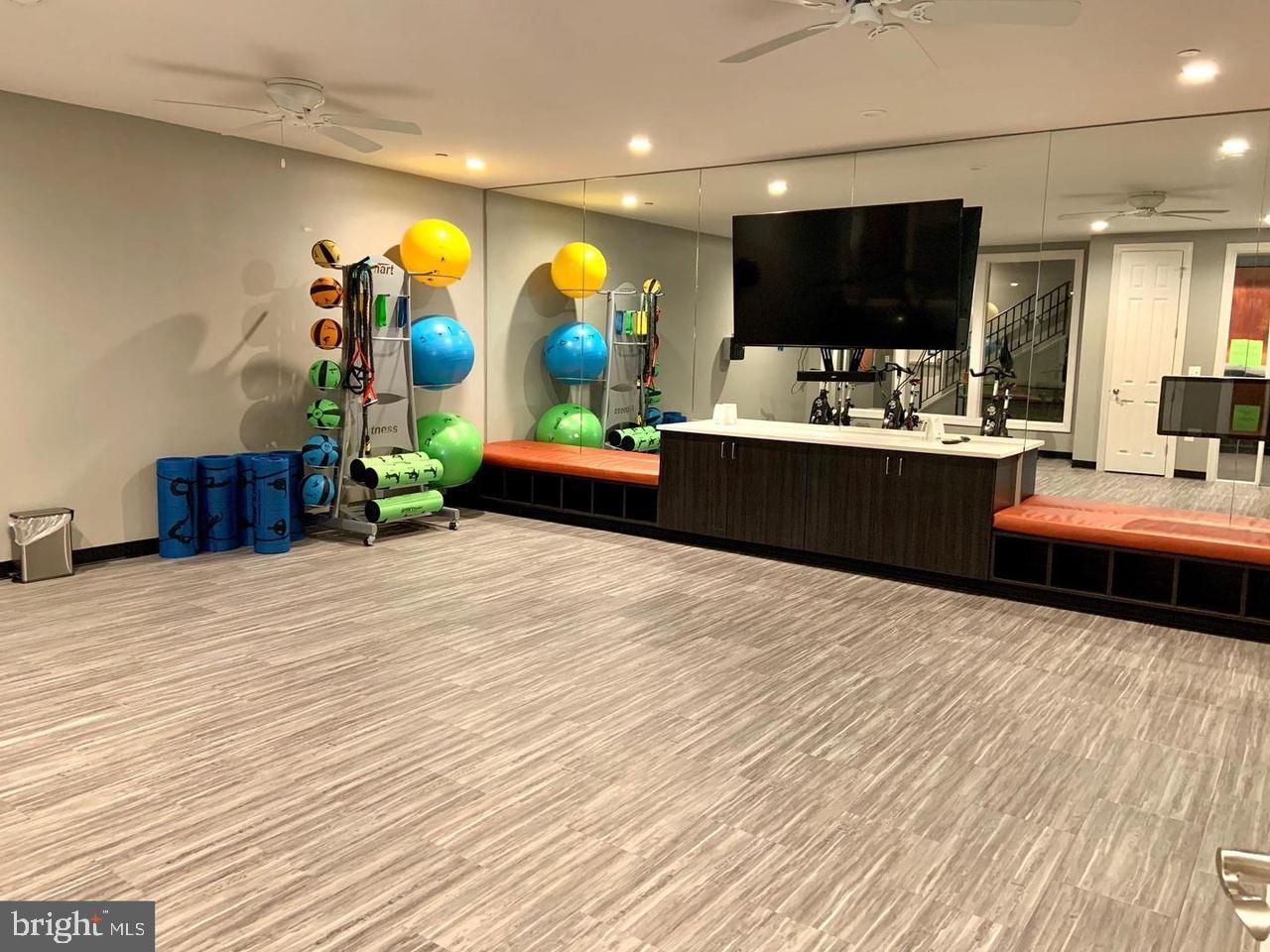 WESTVIEW SOUTH - Residential Lease