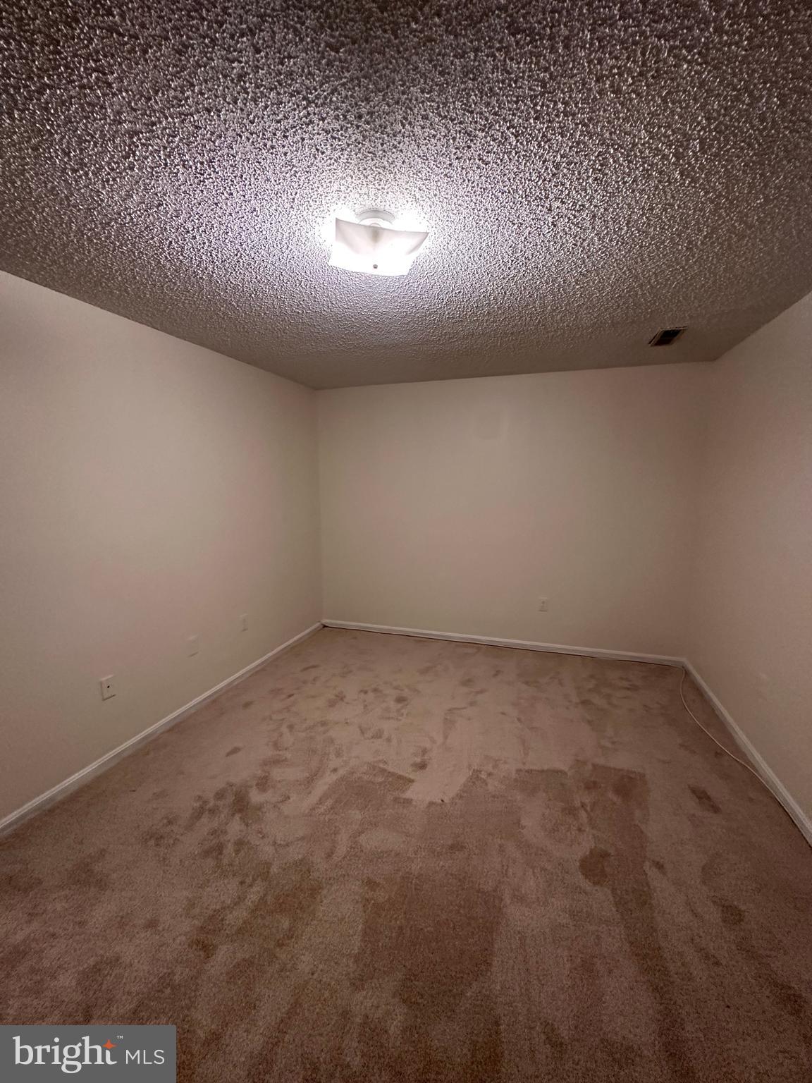 MAYFAIR - Residential Lease