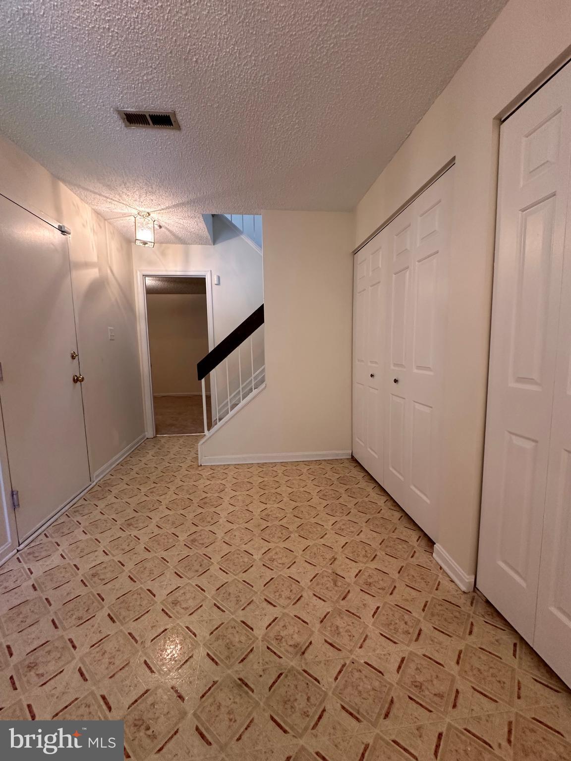 MAYFAIR - Residential Lease