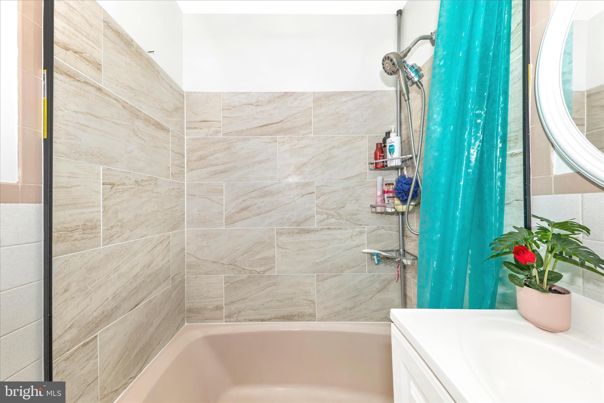 GREEN MEADOWS - Residential