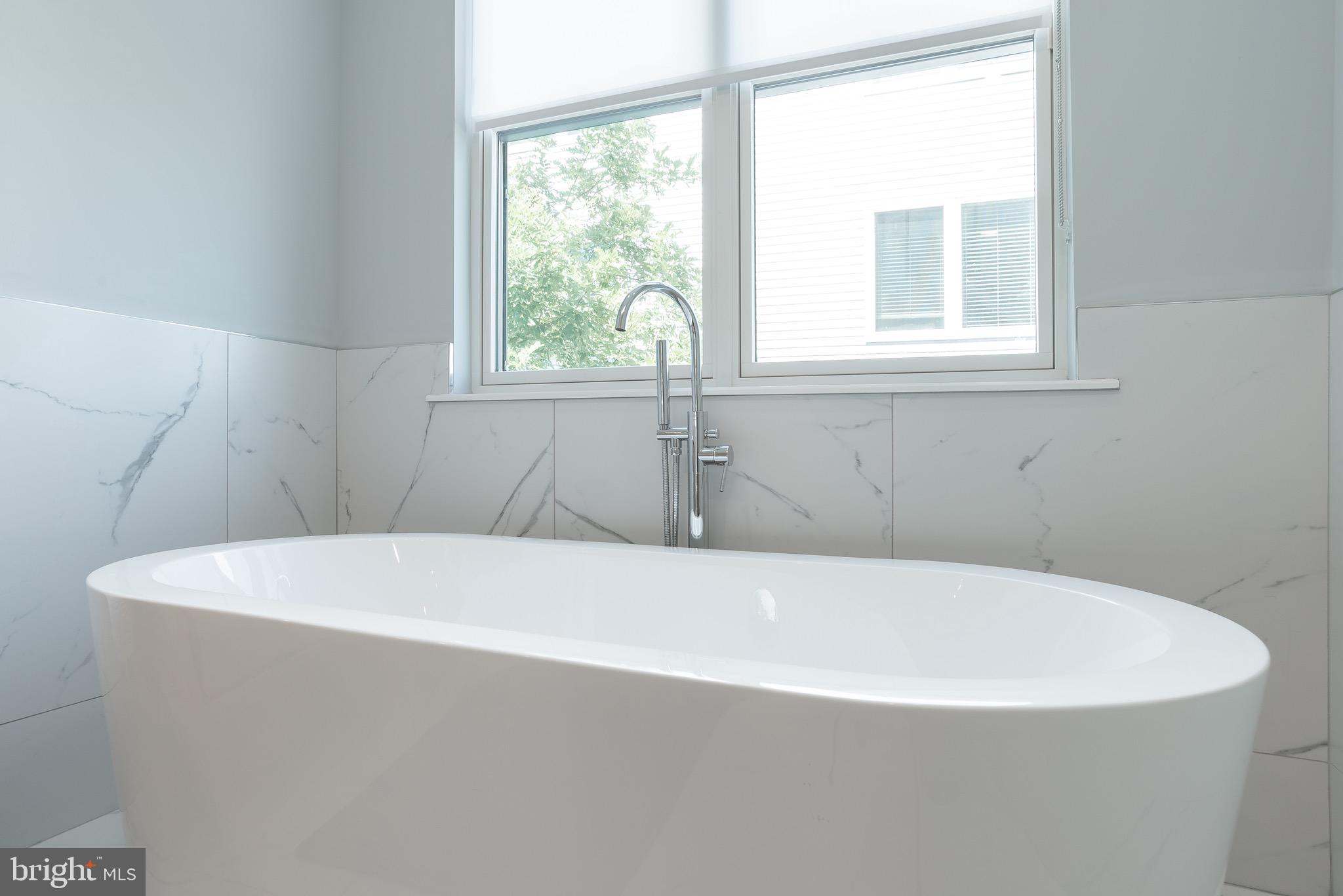 FRANCISVILLE - Residential