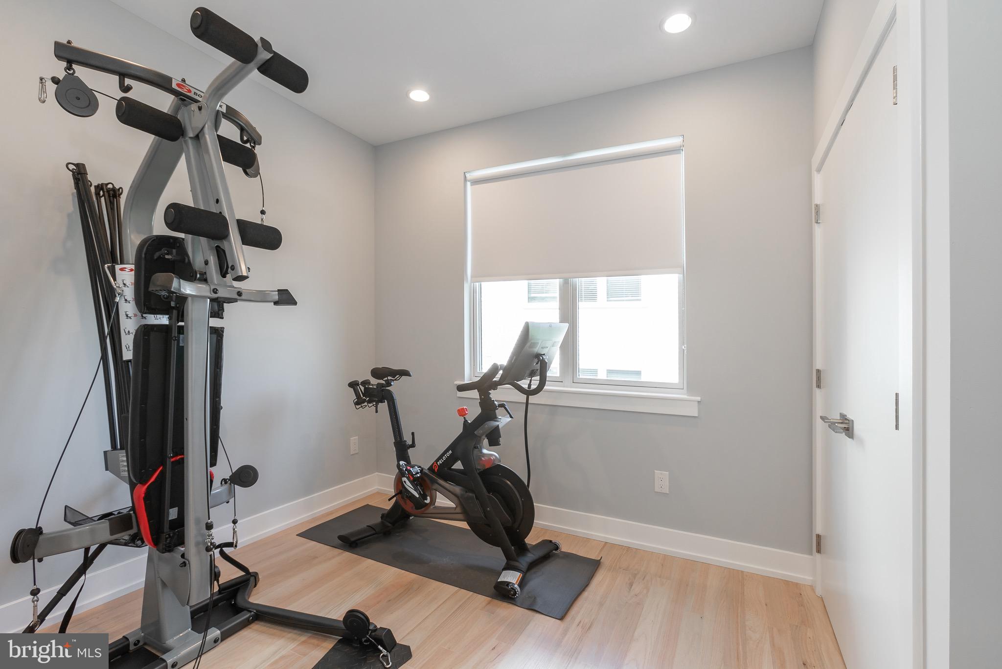 FRANCISVILLE - Residential