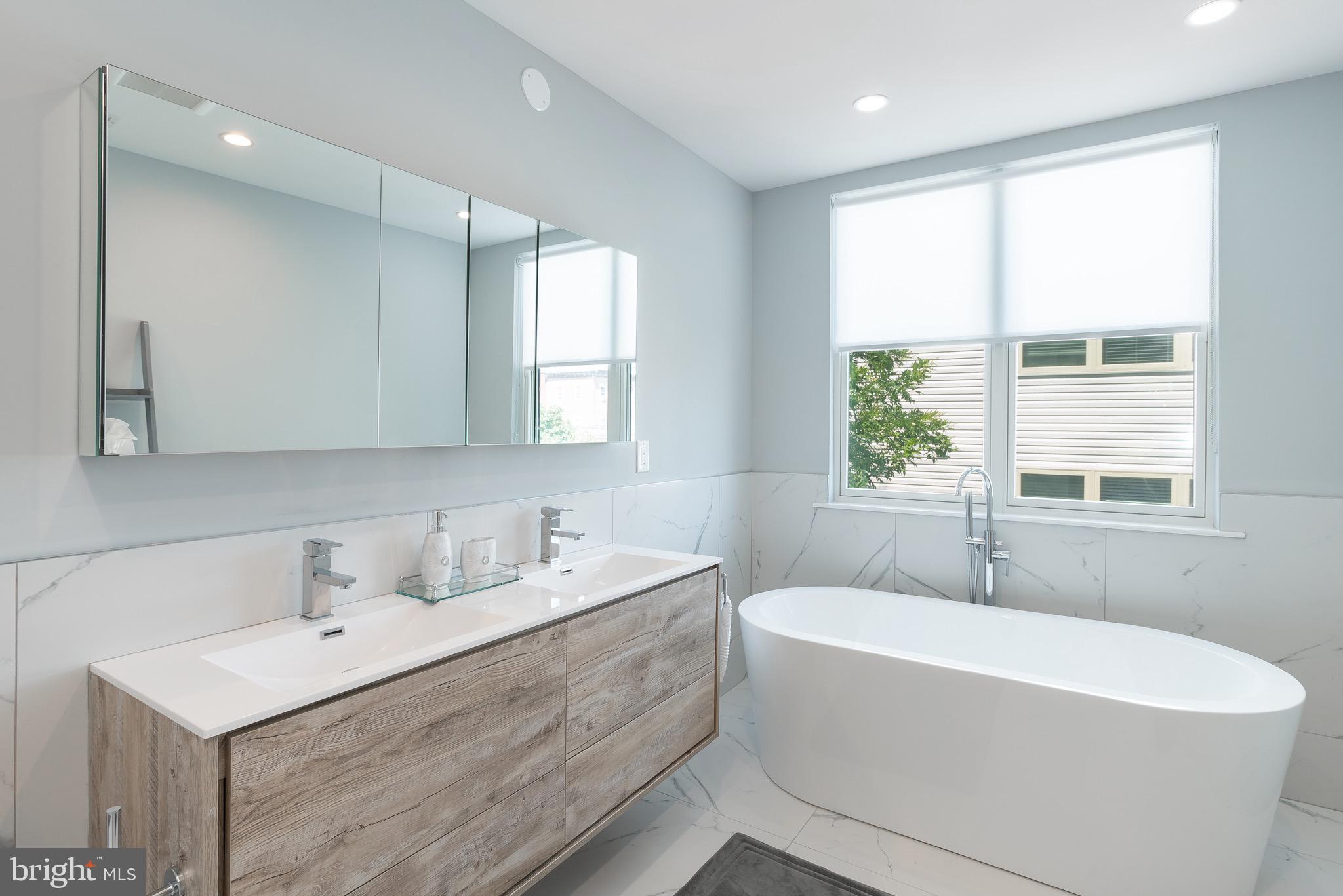 FRANCISVILLE - Residential