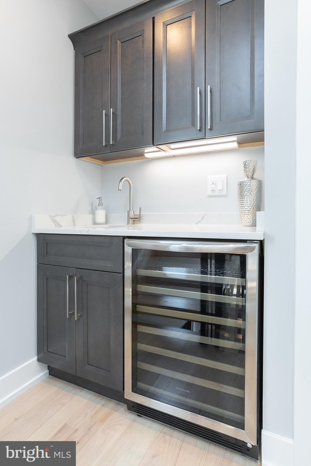 FRANCISVILLE - Residential