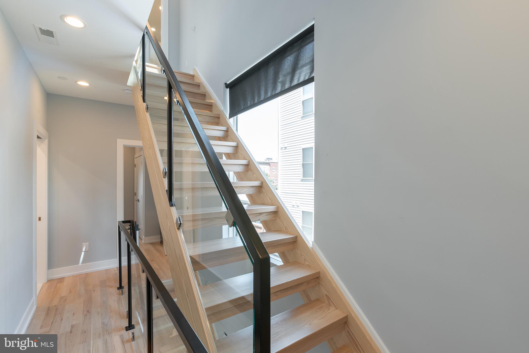 FRANCISVILLE - Residential