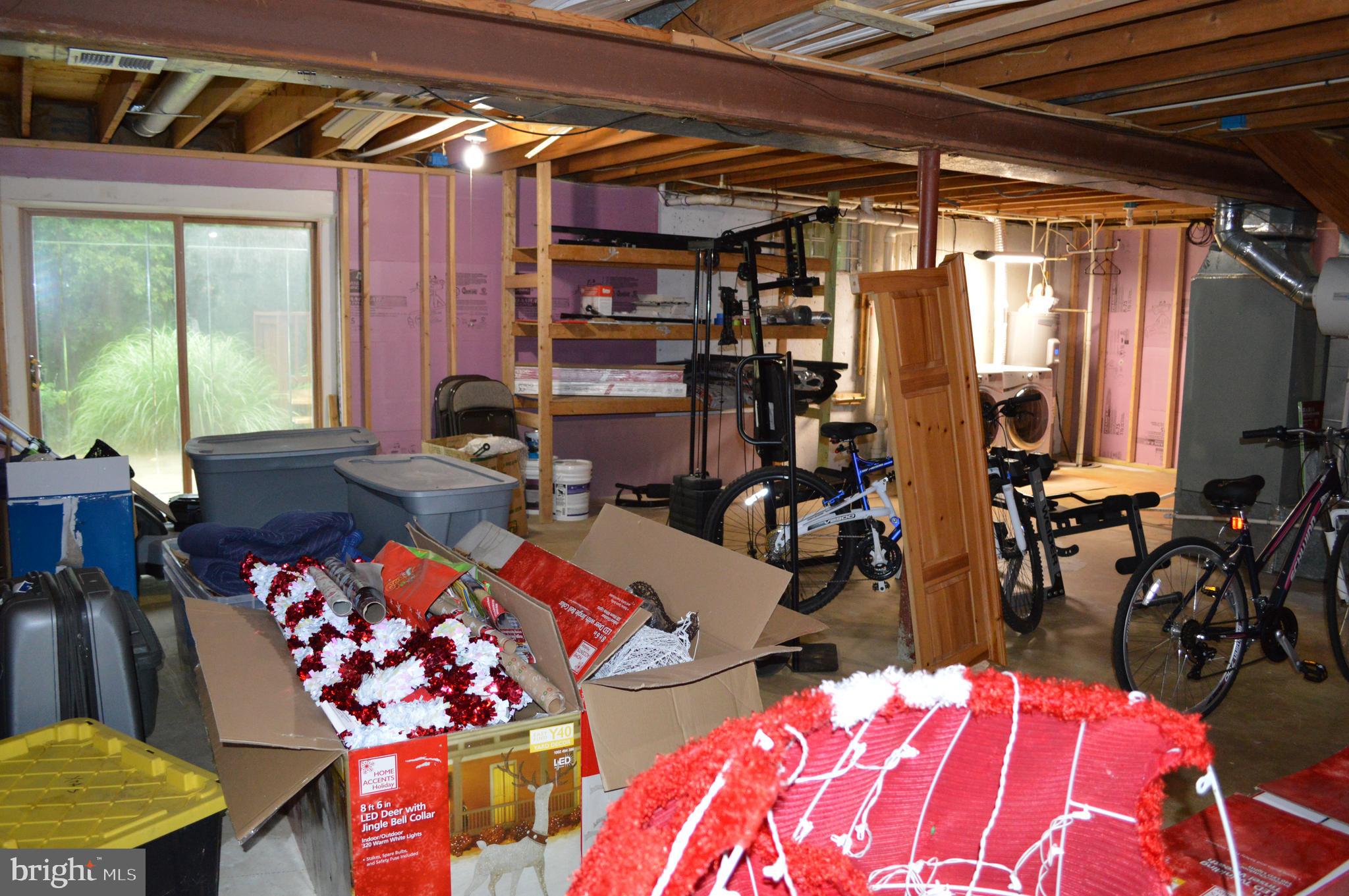 ATLANTIS - Residential Lease