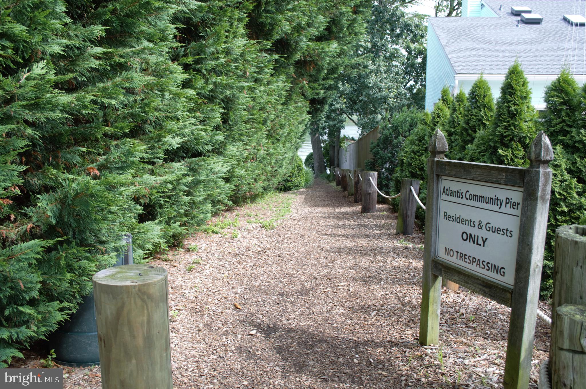 ATLANTIS - Residential Lease