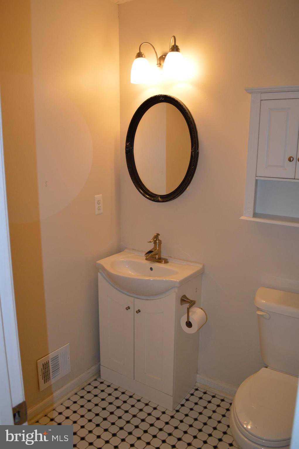 ATLANTIS - Residential Lease