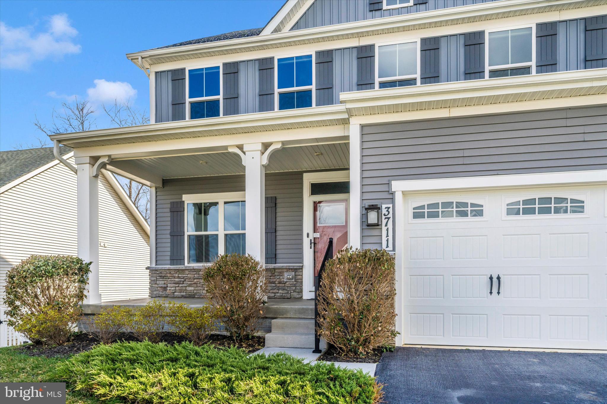 WOODBOURNE MANOR - Residential