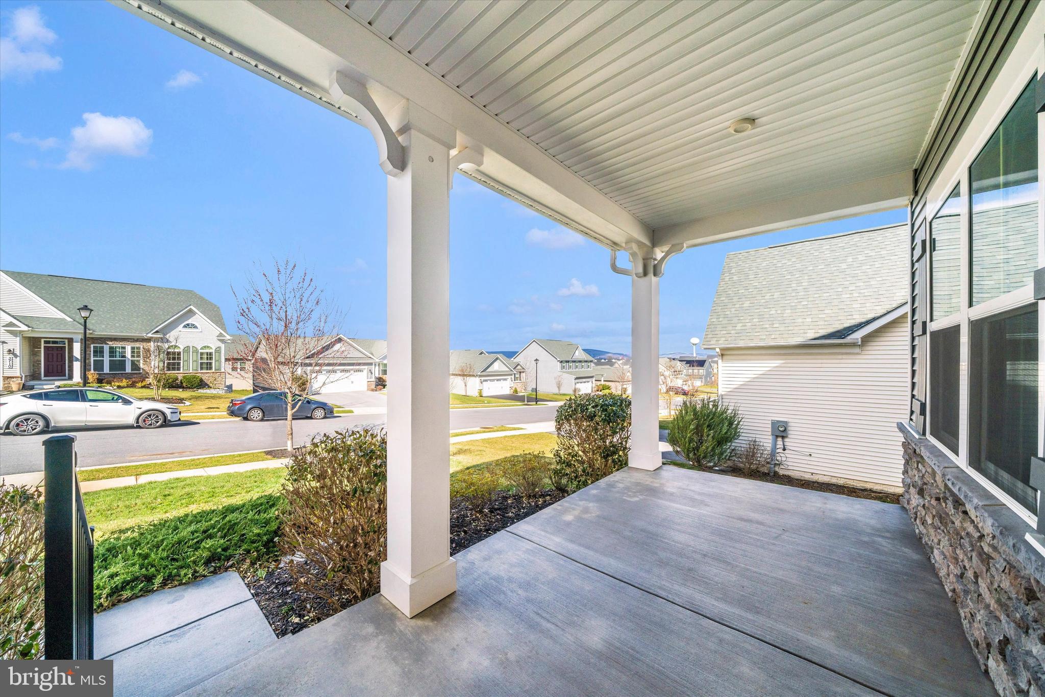 WOODBOURNE MANOR - Residential