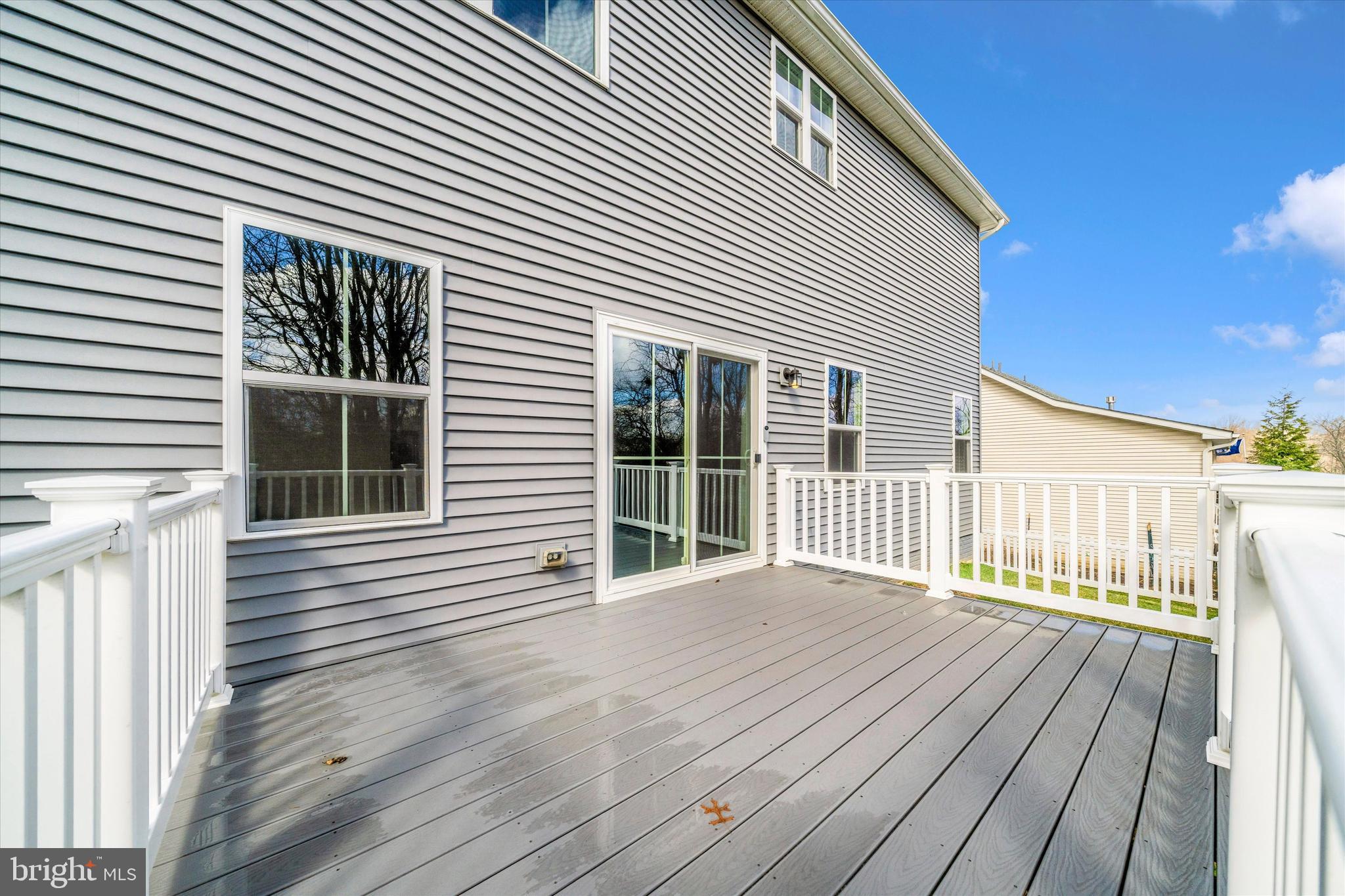 WOODBOURNE MANOR - Residential