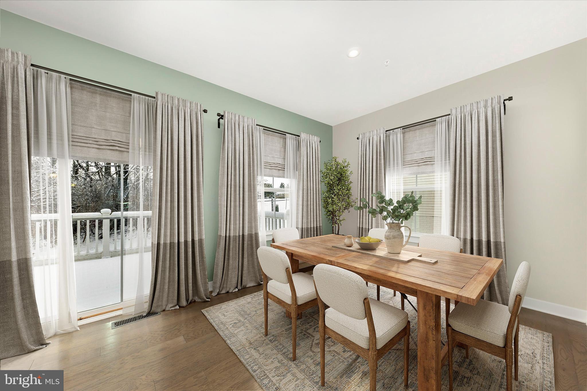 WOODBOURNE MANOR - Residential